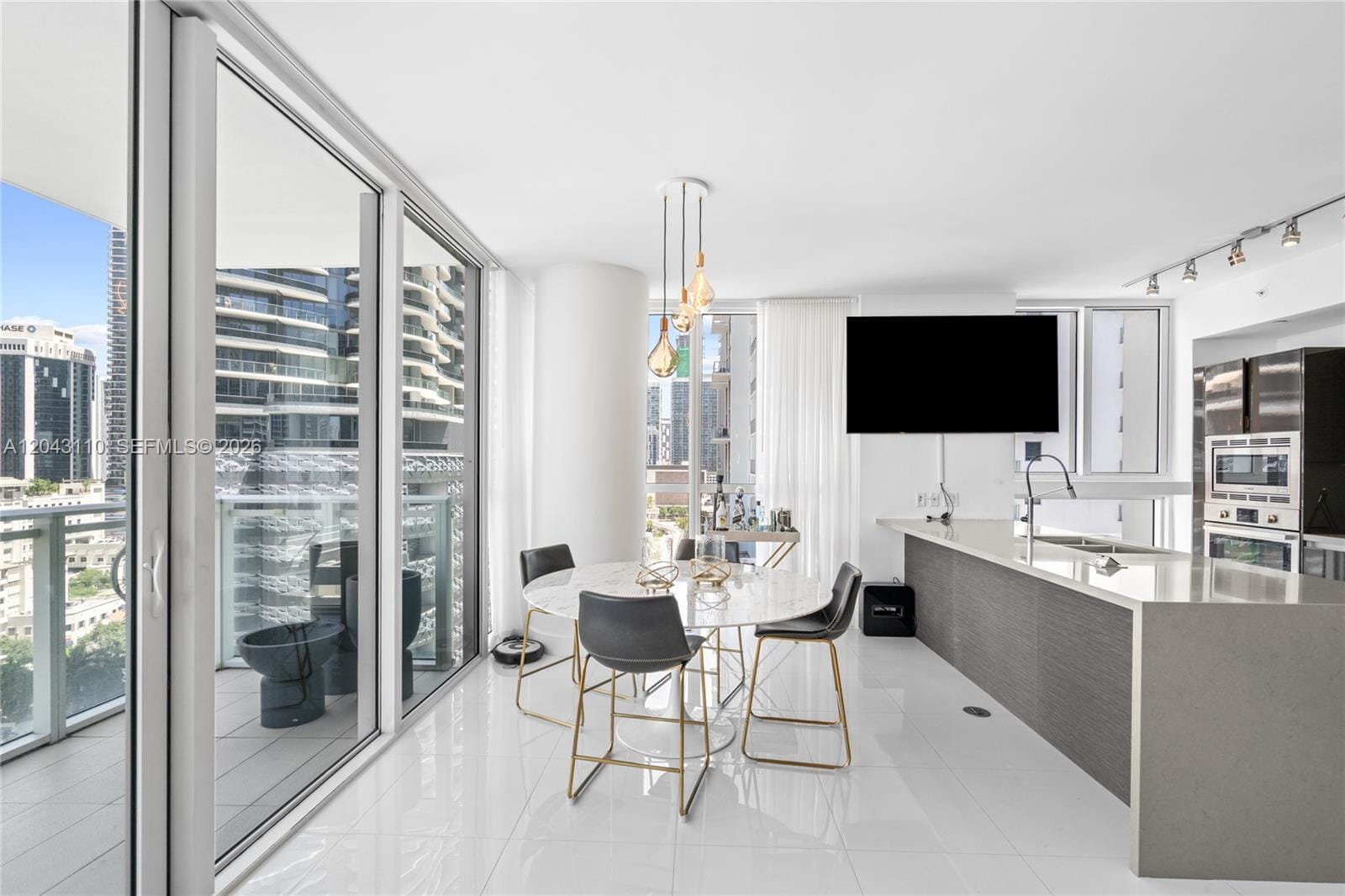 1080 Brickell Avenue 1509, Miami, FL 33131 photo 23