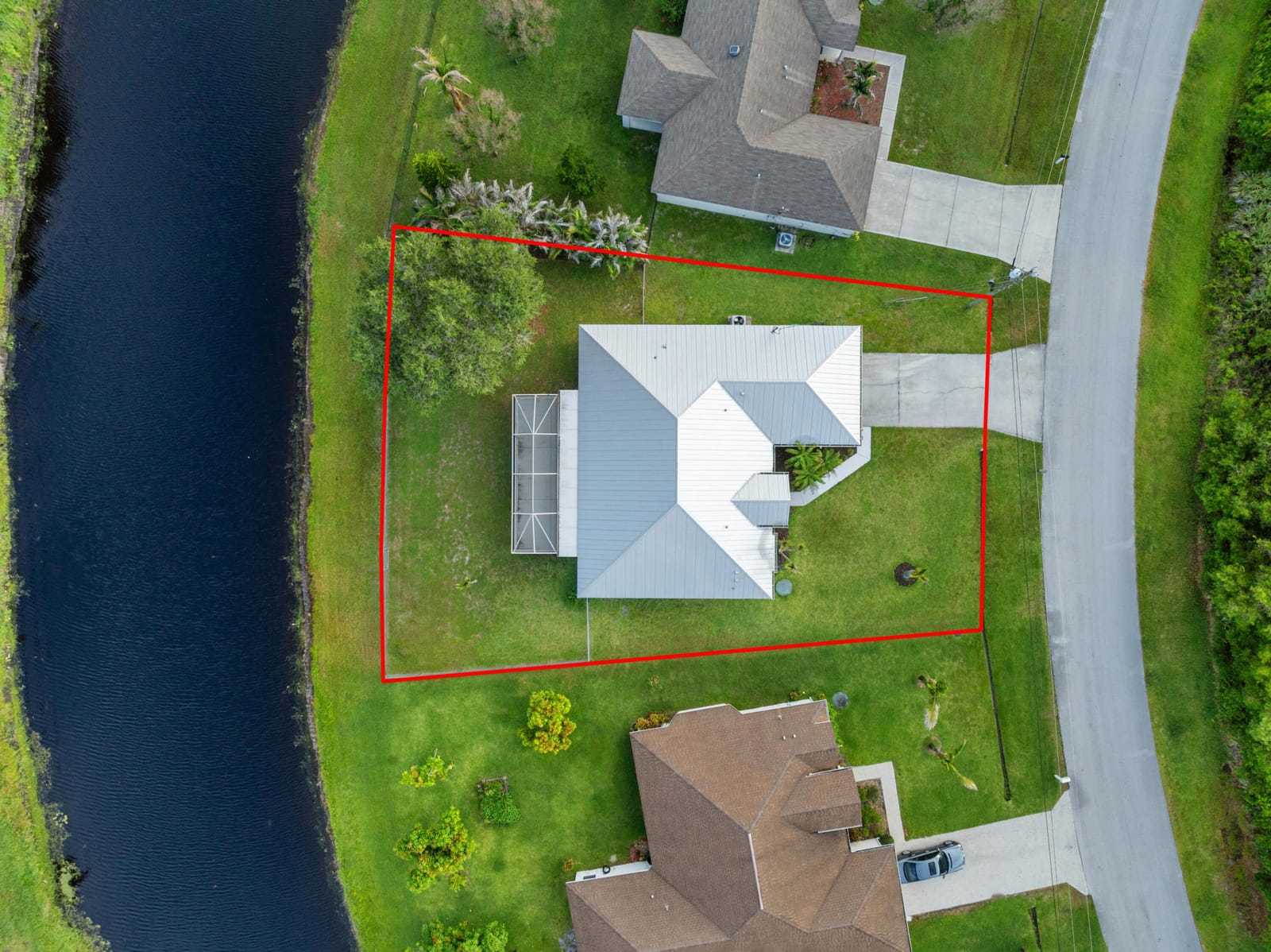 2367 SE Rock Springs Drive — photo 9