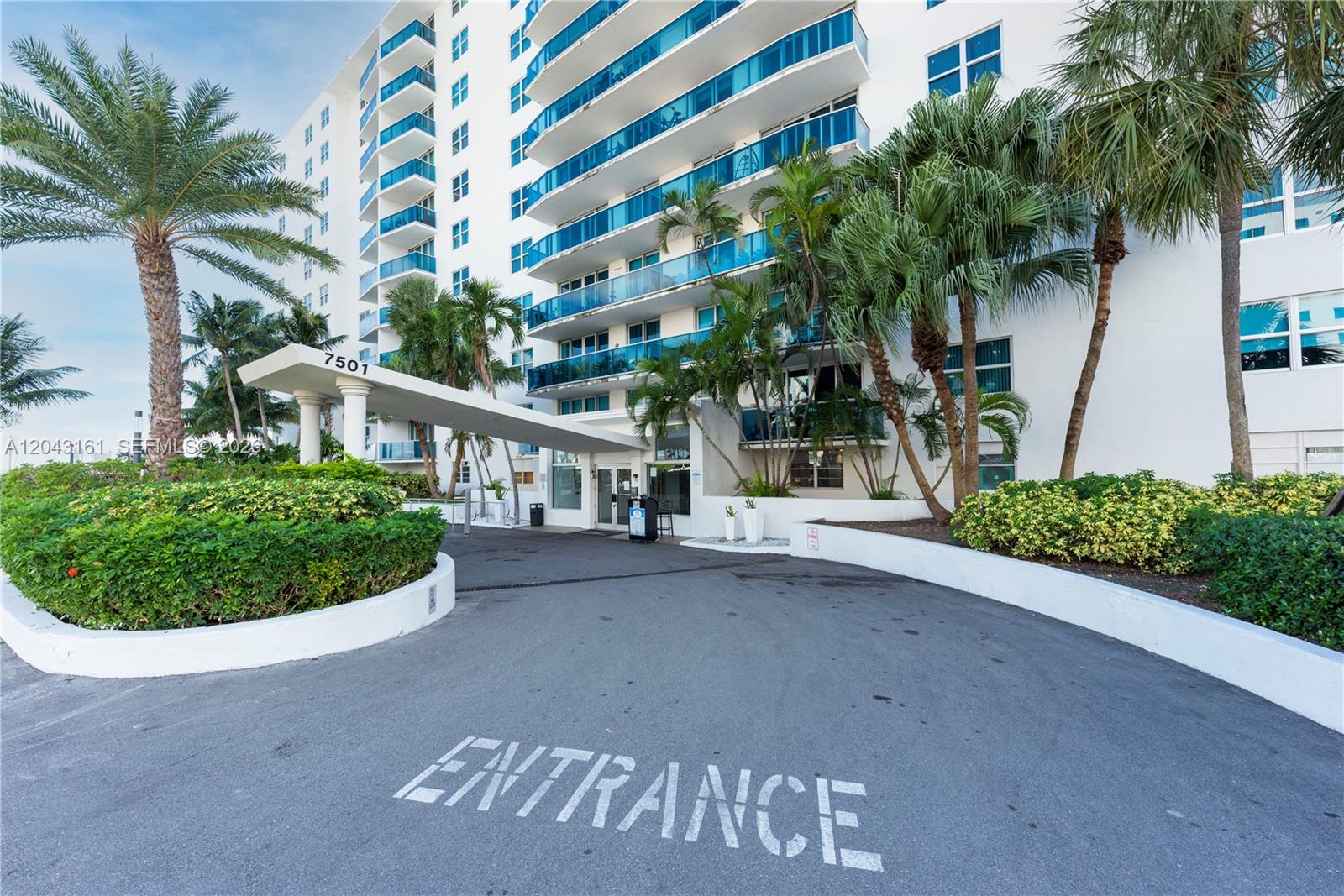 7501 E Treasure Drive 6A, North Bay Village, FL 33141, North Bay Village