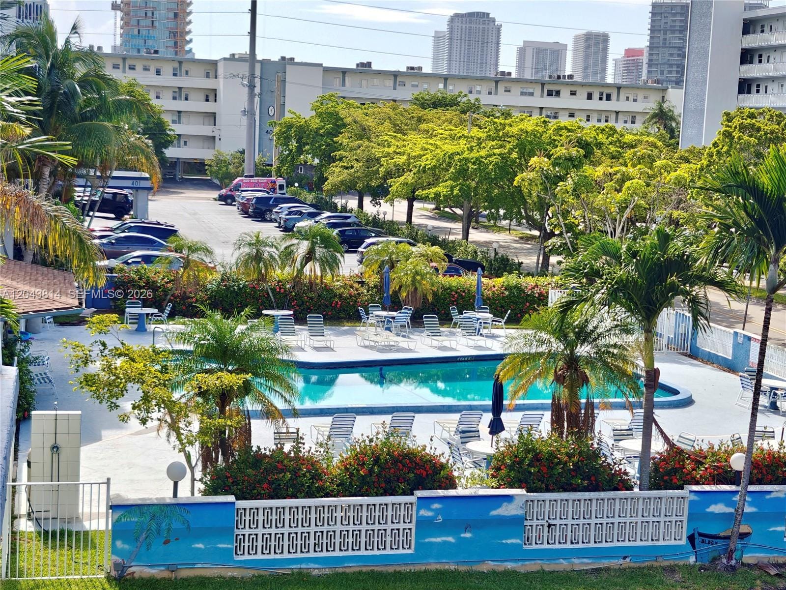 400 NE 12th Avenue 306, Hallandale Beach, FL 33009 photo 2