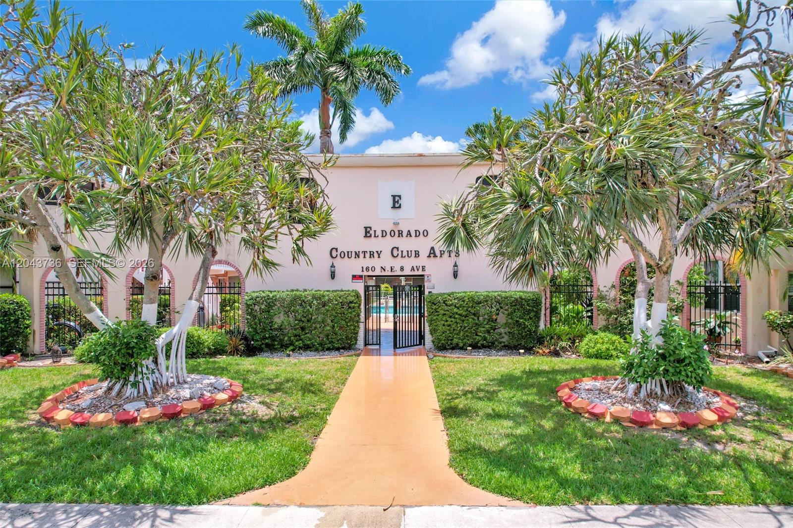 160 NE 8th Avenue 27A, Hallandale Beach, FL 33009