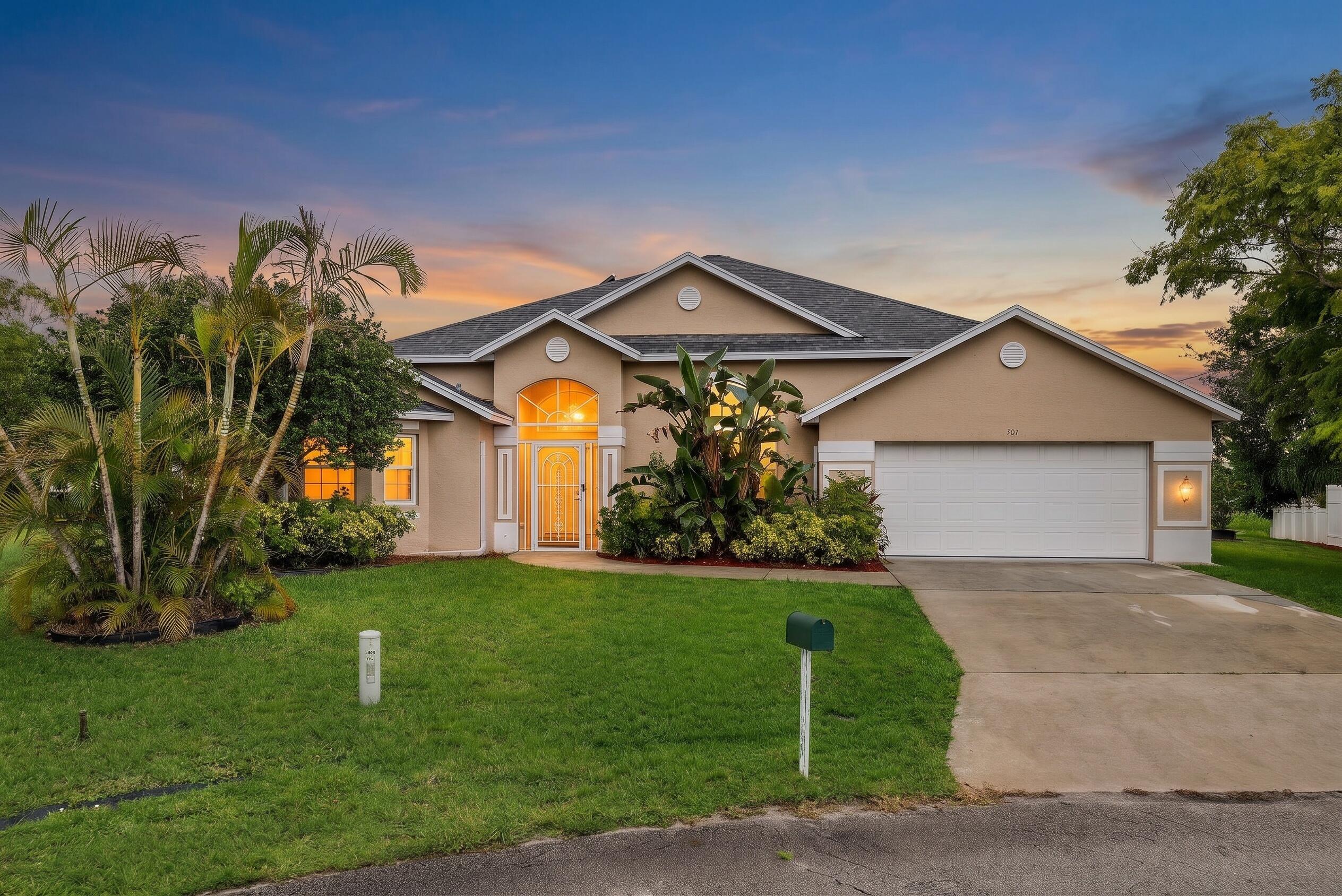 301 SW Buzby Court, Port St. Lucie, FL 34953