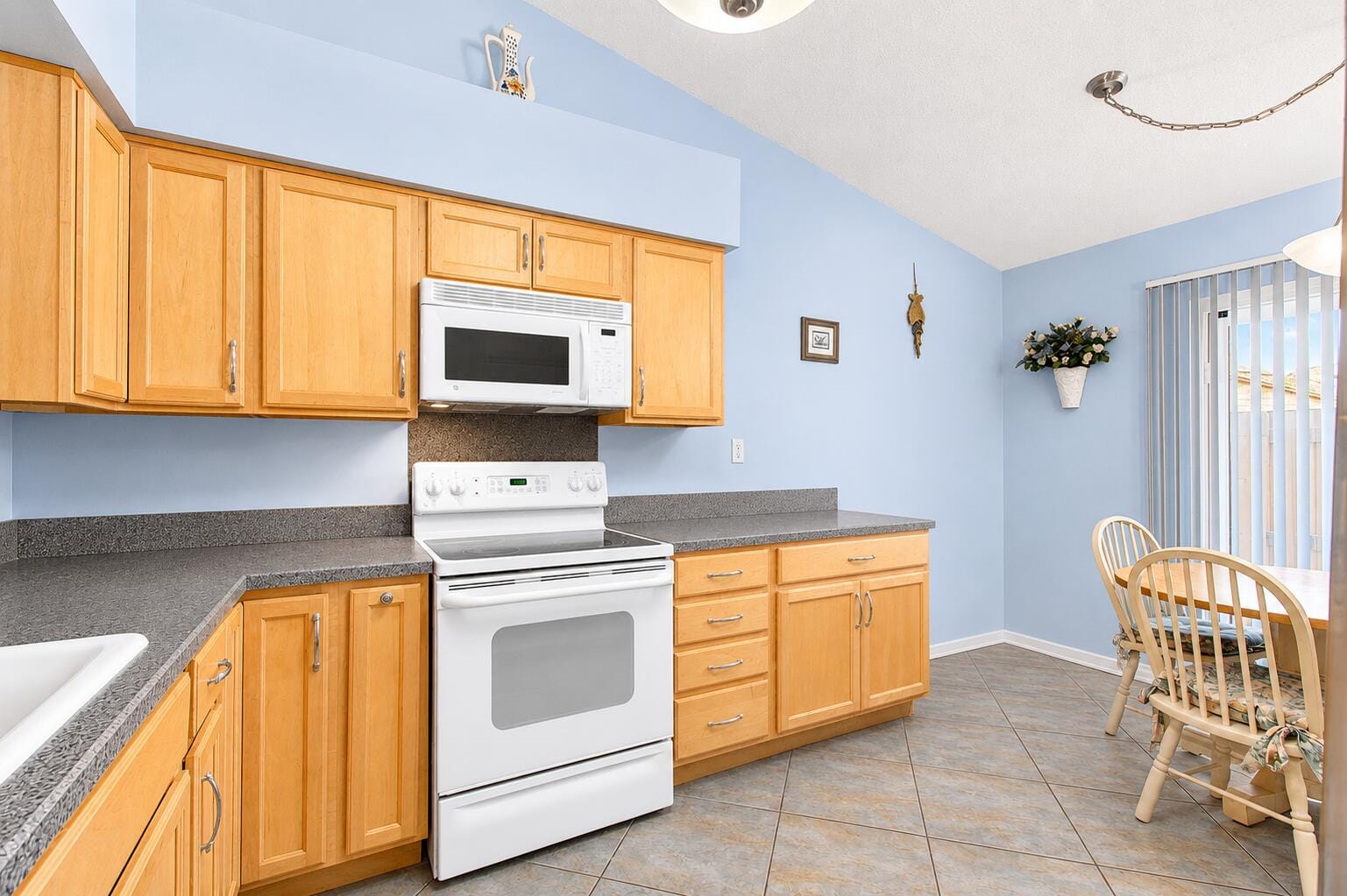 2400 SW 19th Avenue, Boynton Beach, FL 33426 photo 11