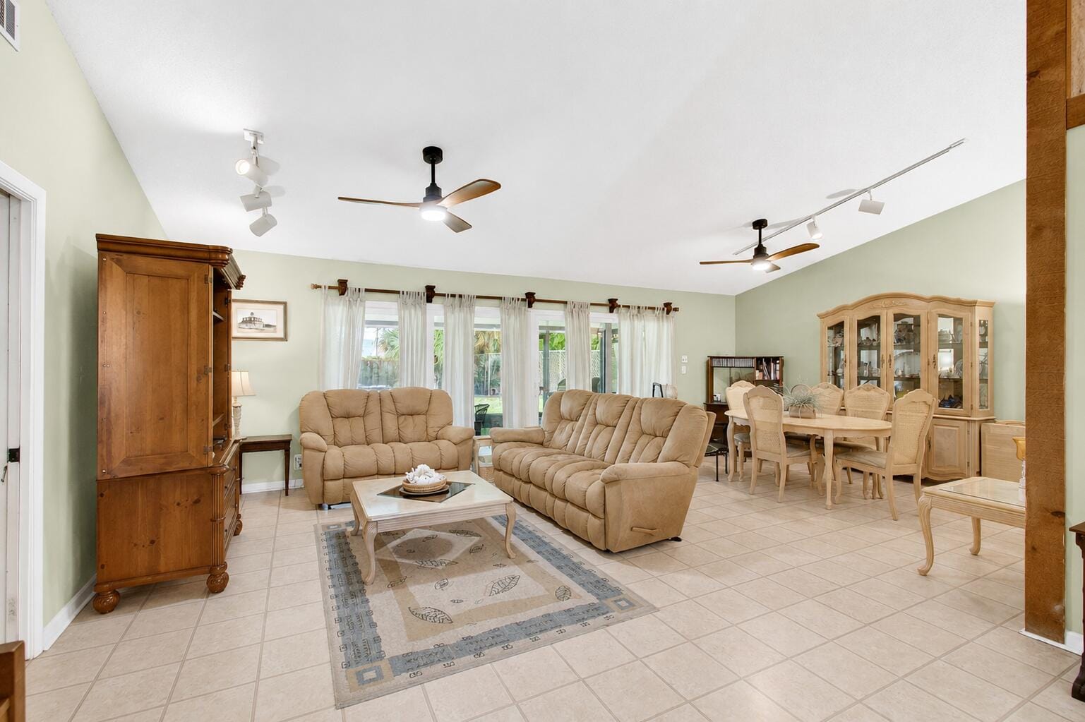2400 SW 19th Avenue, Boynton Beach, FL 33426 photo 4