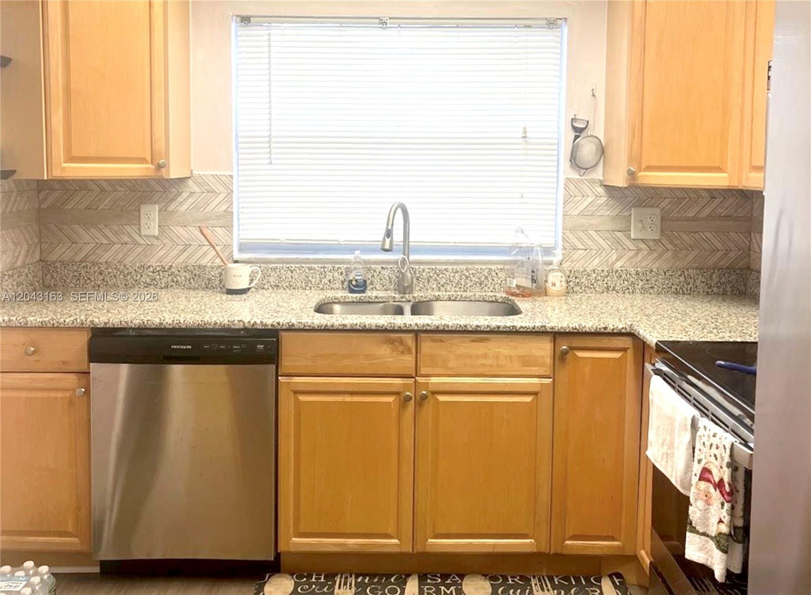 9481 Sunrise Lakes Boulevard 208 — photo 4
