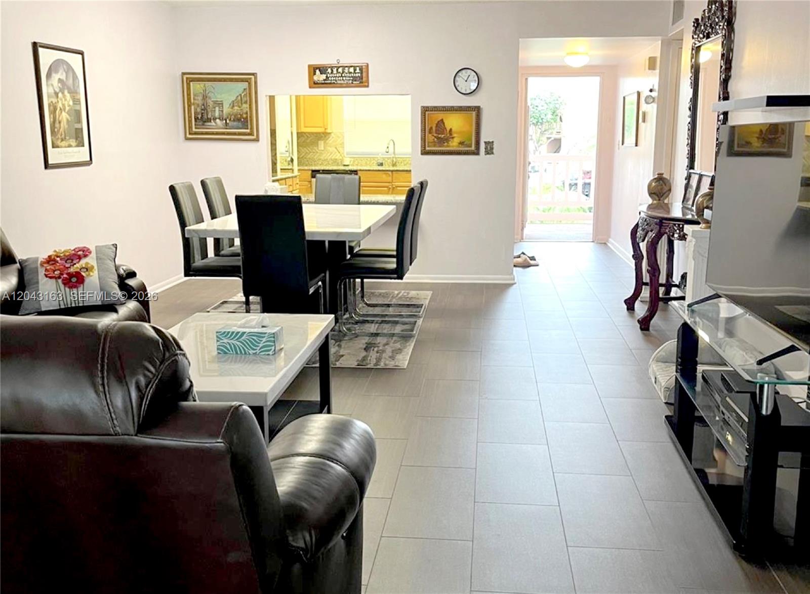 9481 Sunrise Lakes Boulevard 208, Sunrise, FL 33322