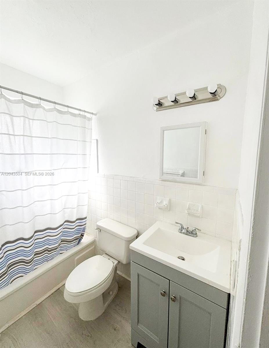 7717 Byron Avenue — photo 4