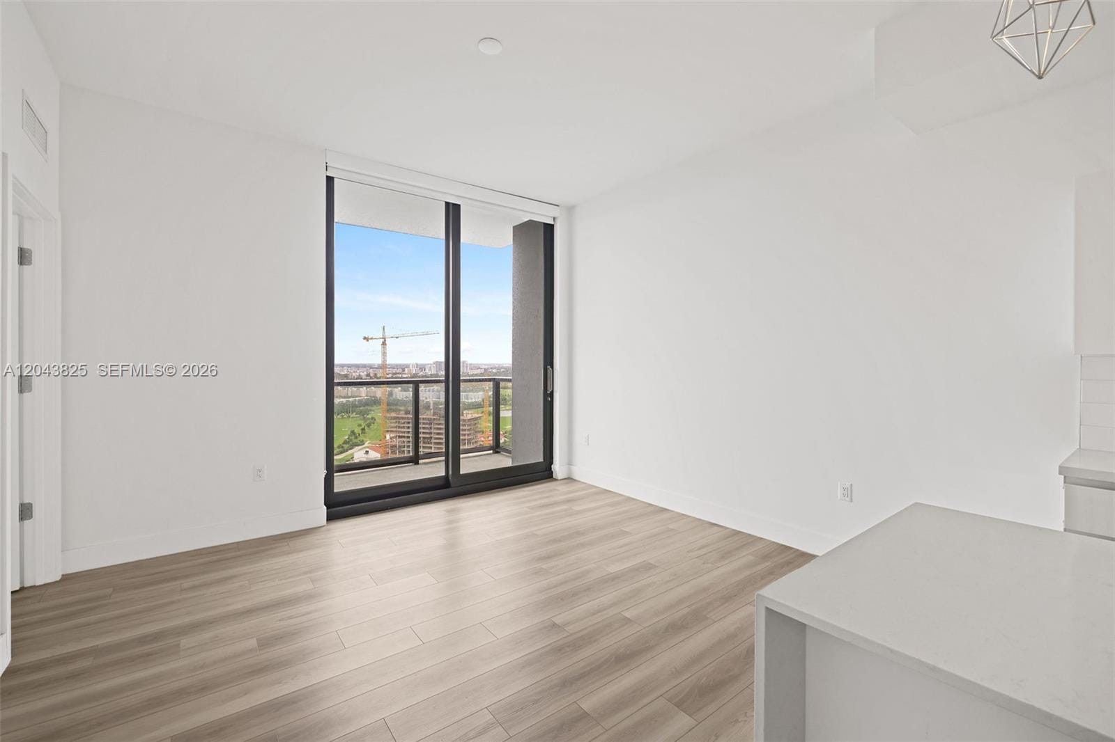 101 Diplomat Parkway 1805 — photo 4