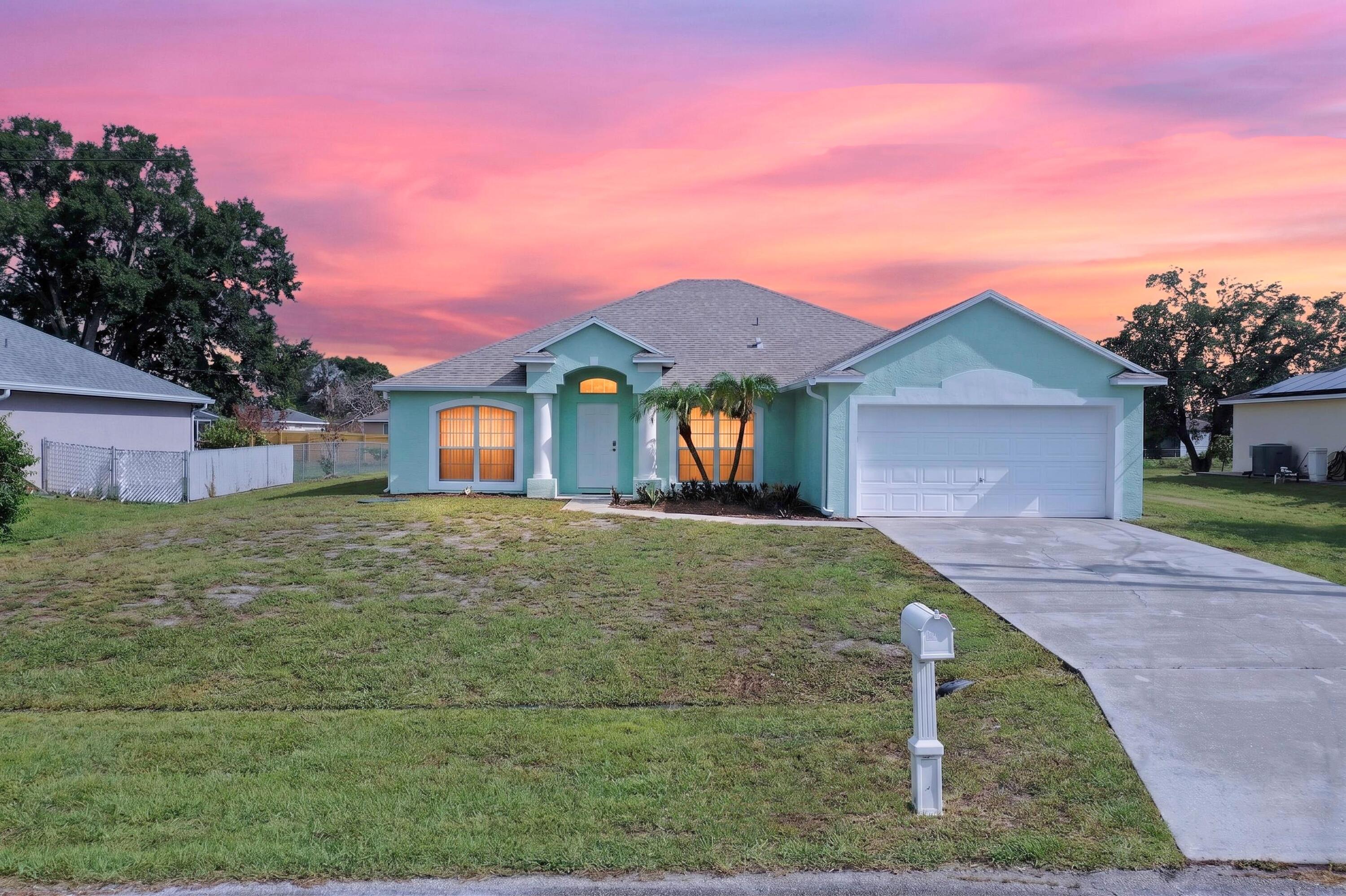522 SW Mccomb Avenue, Port St. Lucie, FL 34953