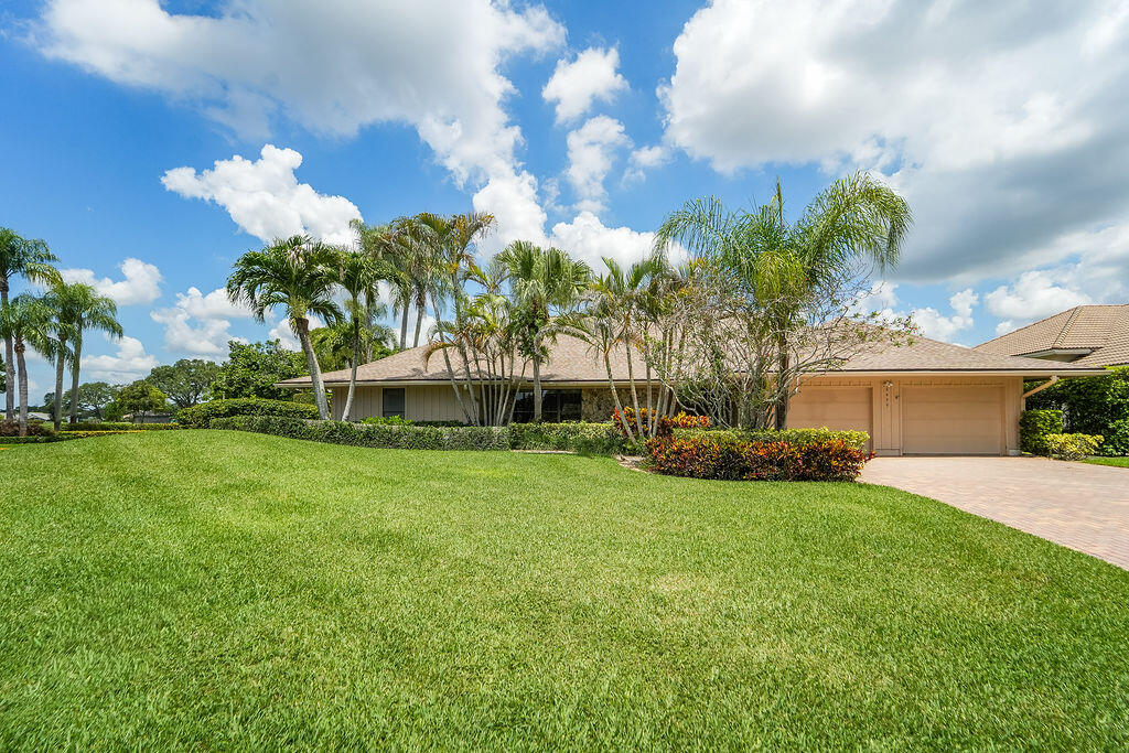 6499 Brandon Street, Palm Beach Gardens, FL 33418
