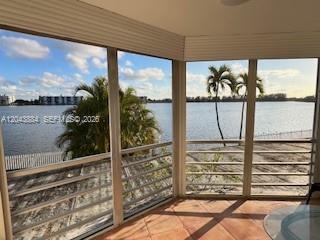 1100 NE 191st Street 24E, Miami, FL 33179