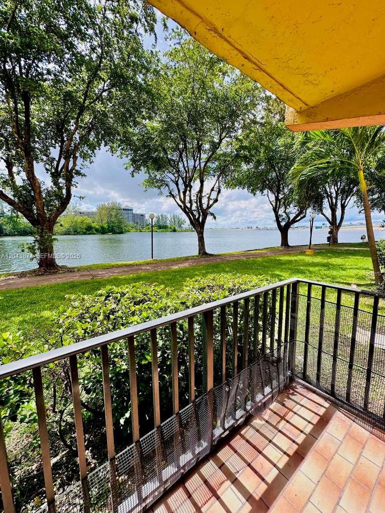 4805 NW 7th Street 10915, Miami, FL 33126, Miami
