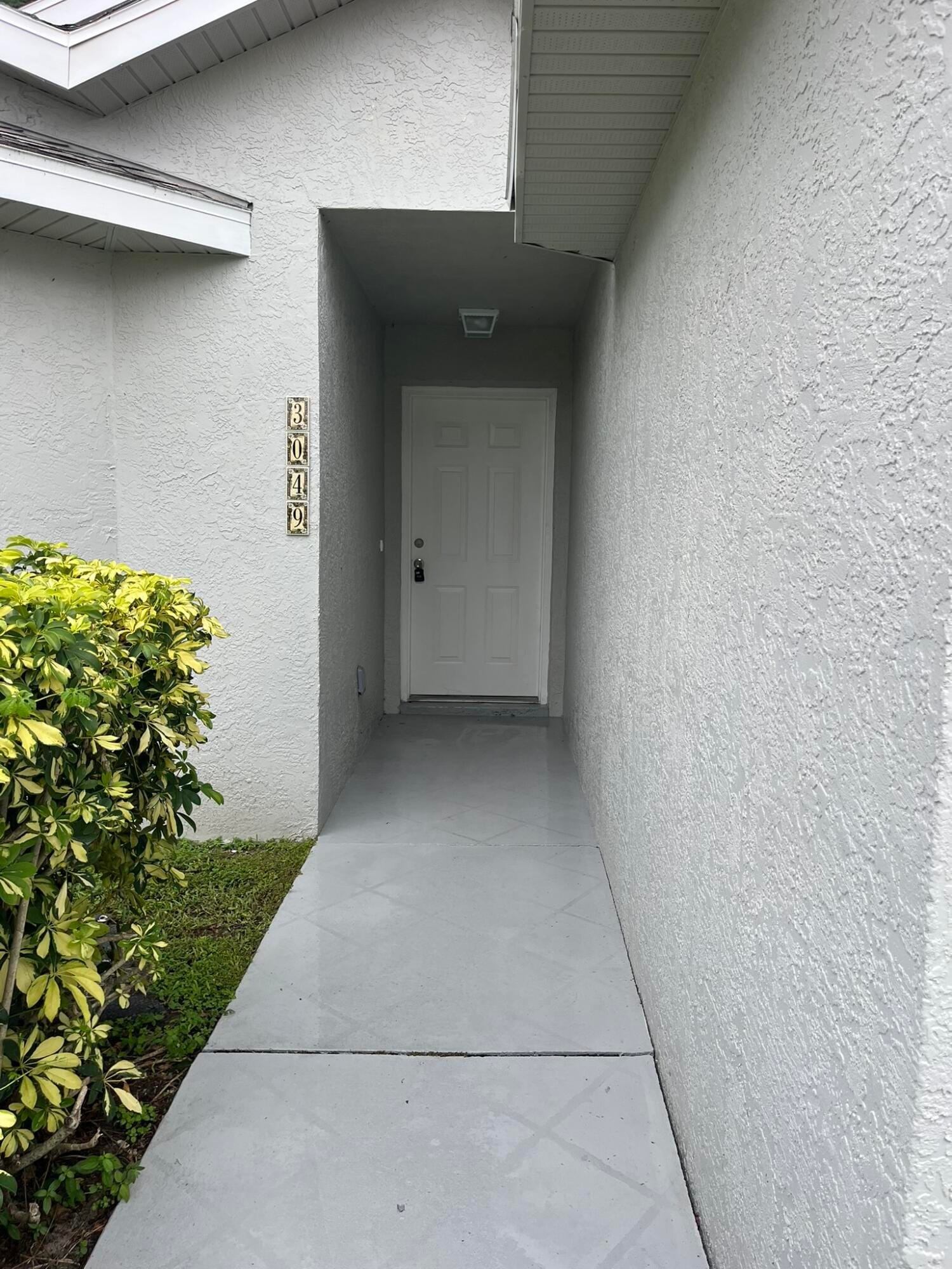3049 SE 38th Avenue — photo 2