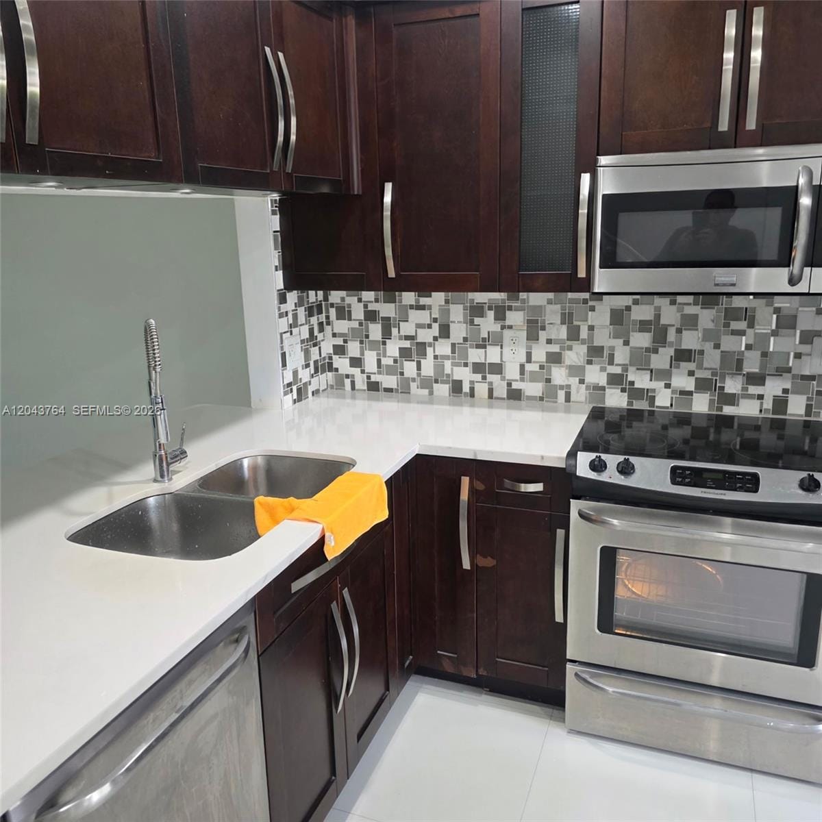 8215 SW 27th Street 103 — photo 5