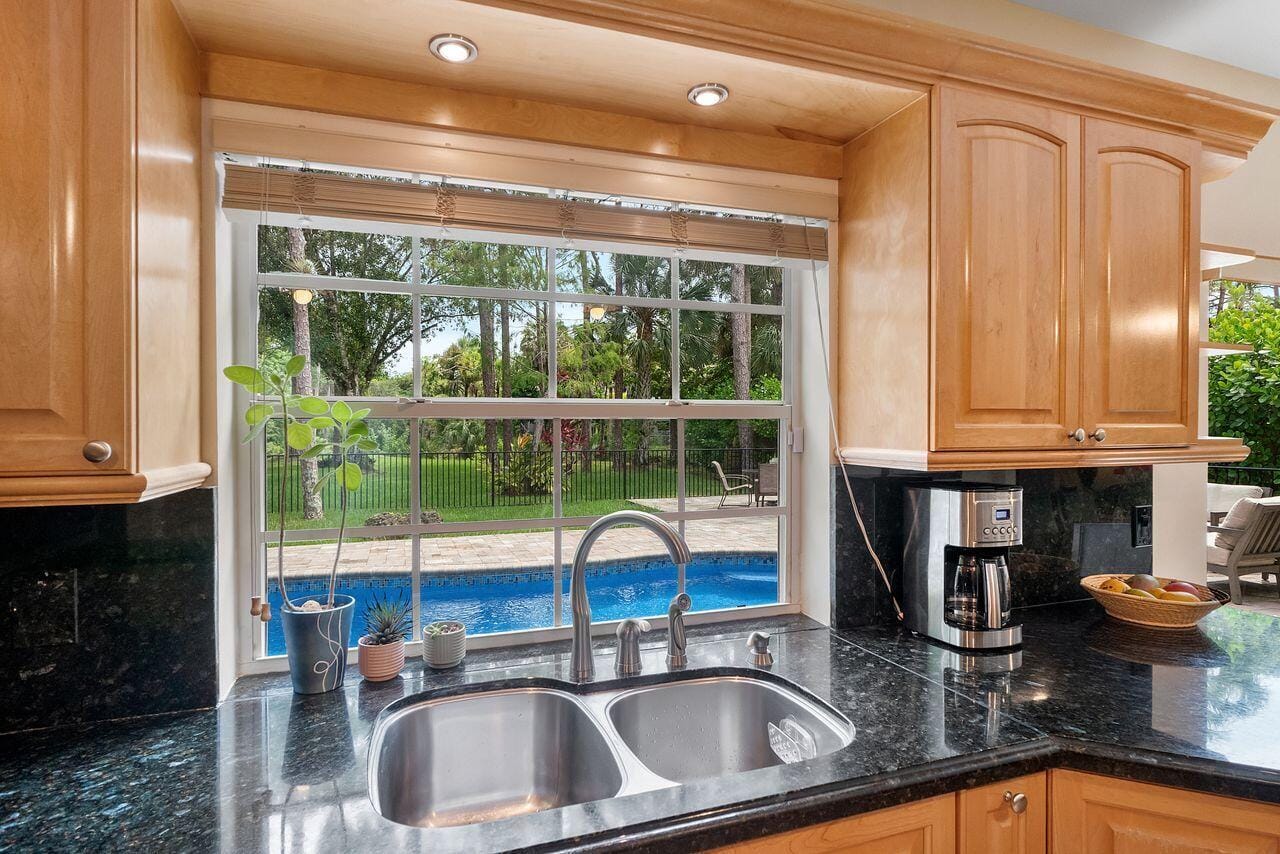 3904 Sanctuary Drive, Coral Springs, FL 33065 photo 23
