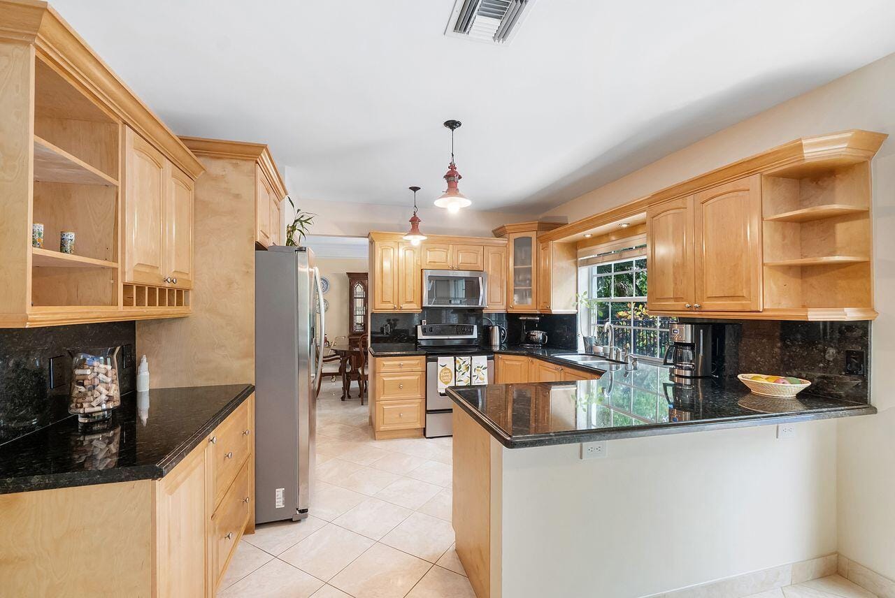 3904 Sanctuary Drive, Coral Springs, FL 33065 photo 24