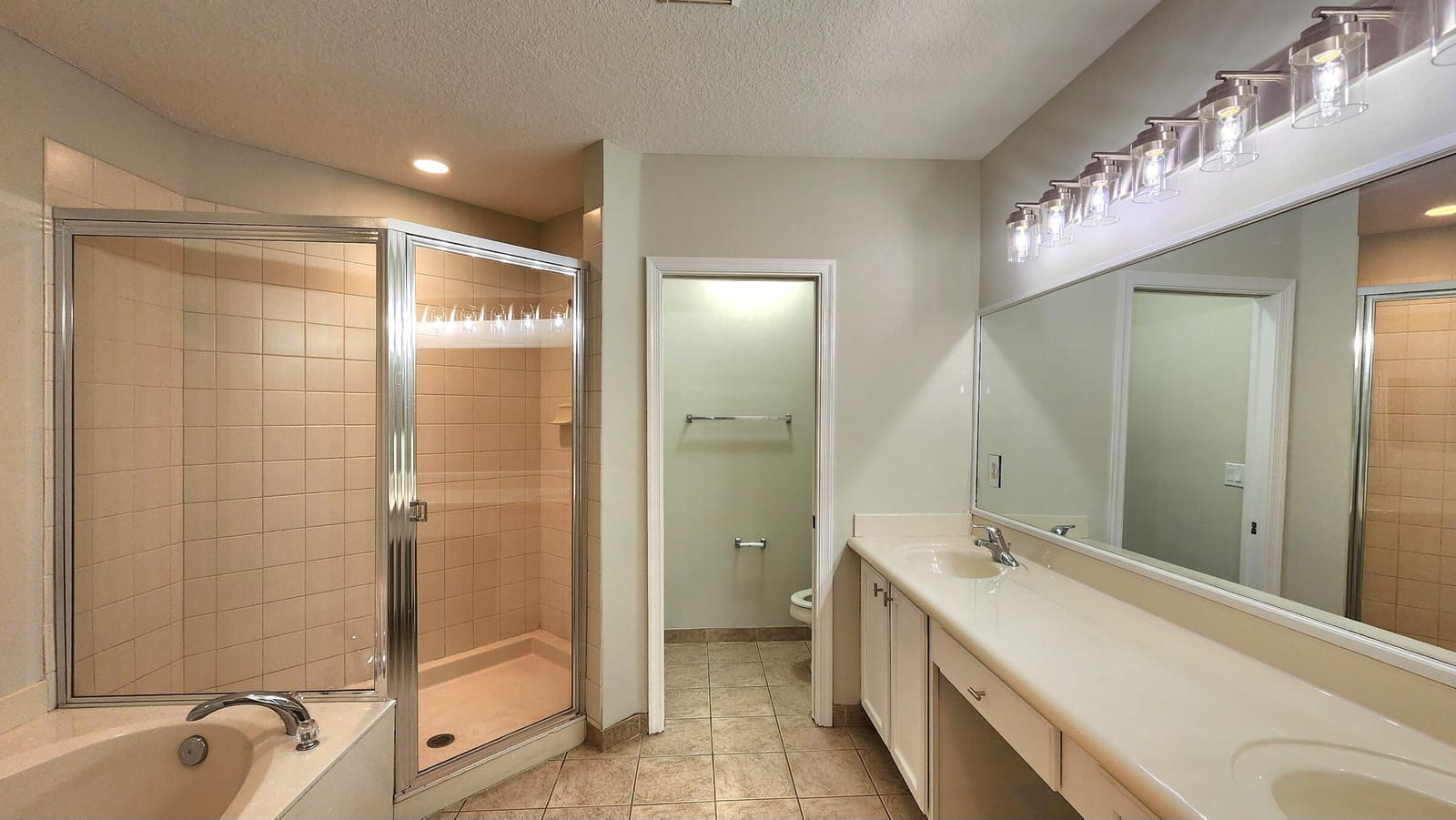 2124 Oakmont Drive, Riviera Beach, FL 33404 photo 15