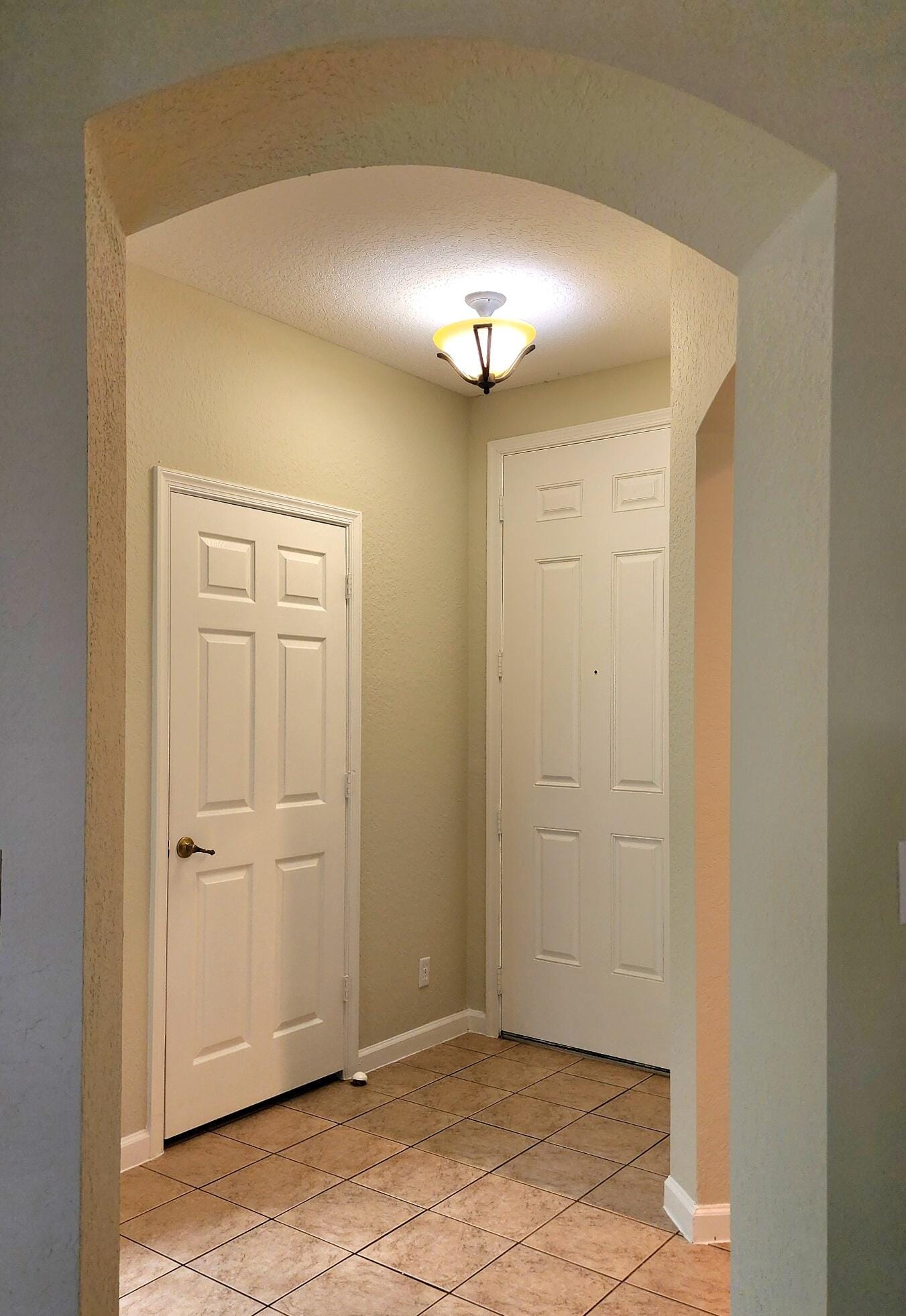 2124 Oakmont Drive — photo 4