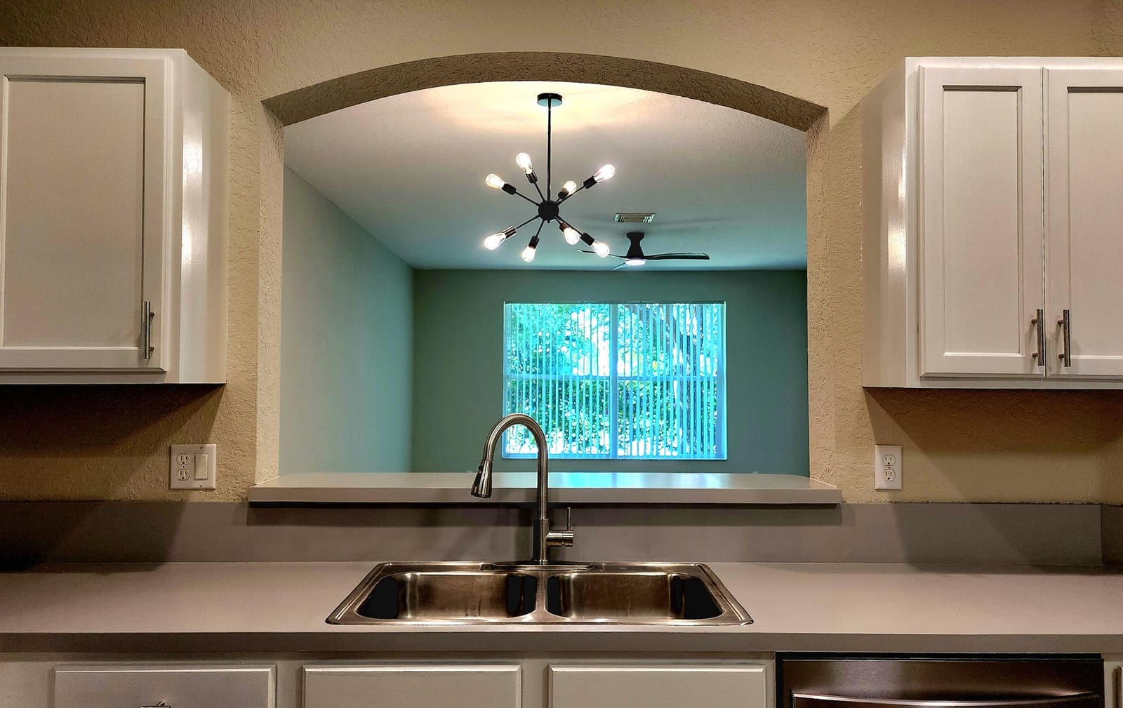 2124 Oakmont Drive — photo 9