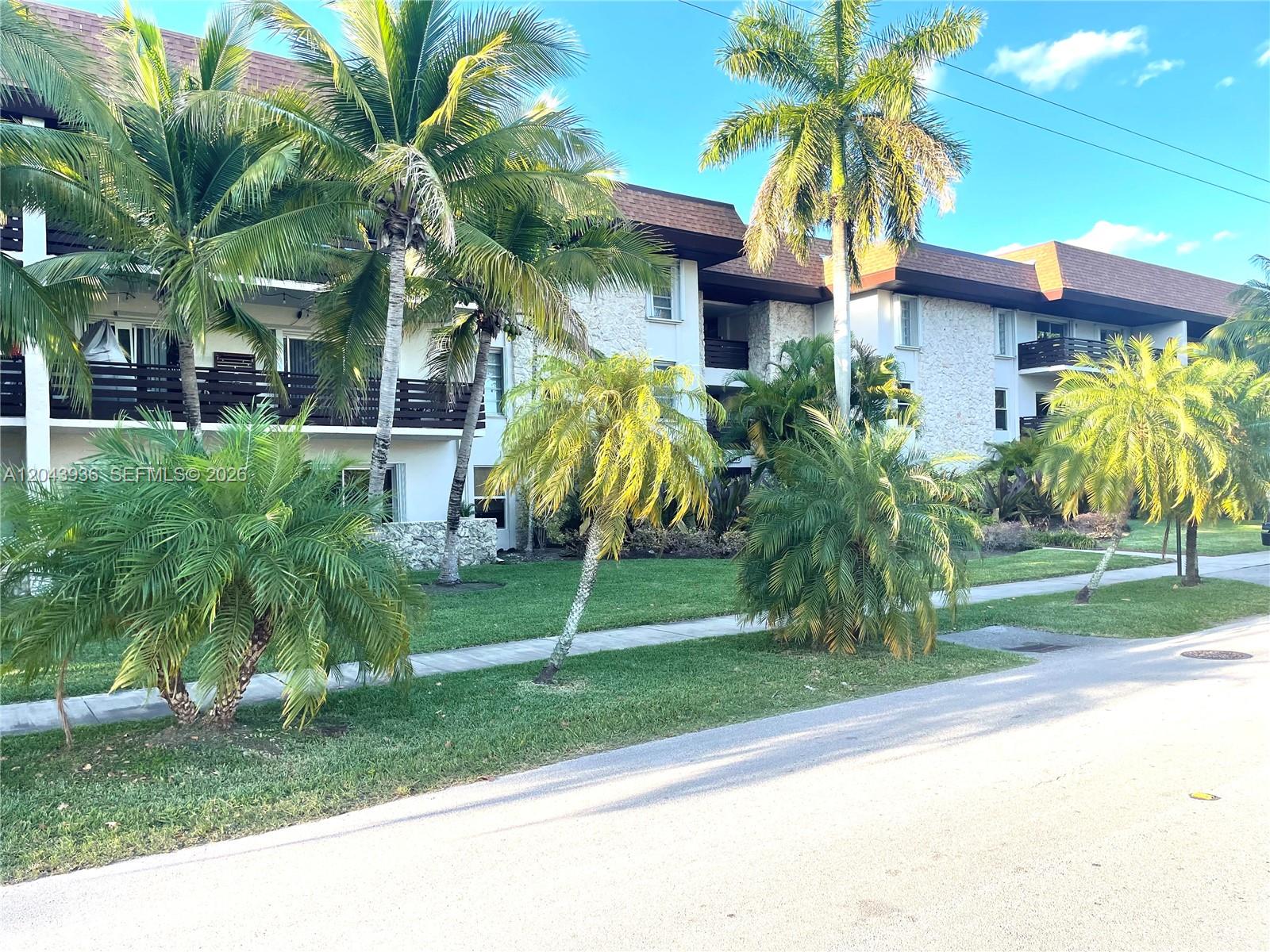 7477 SW 82nd Street C318, Miami, FL 33143, Miami
