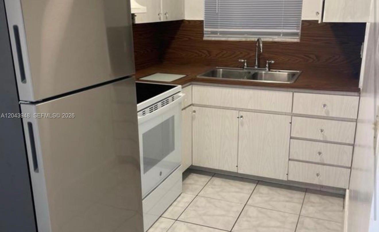 400 SE 9th Court 9, Hallandale Beach, FL 33009, Hallandale Beach