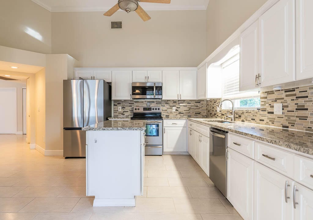 251 NW 69th Street, Boca Raton, FL 33487 photo 19
