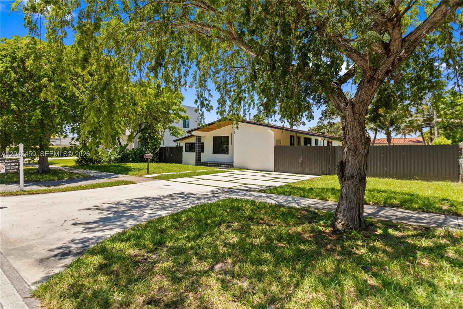 21330 NE 26 Avenue, Aventura, FL 33180 photo 3