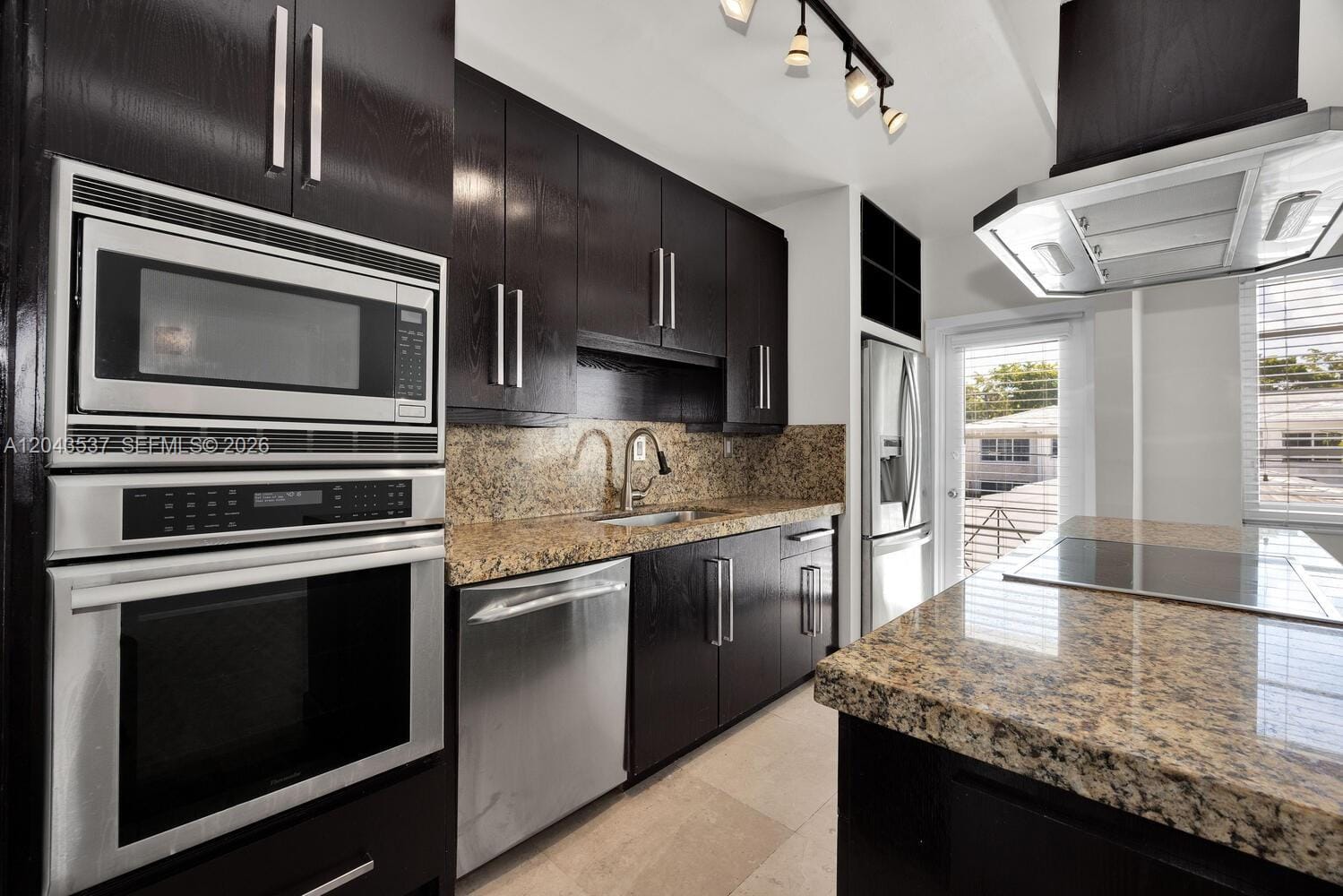 940 Sevilla Avenue 206 — photo 11