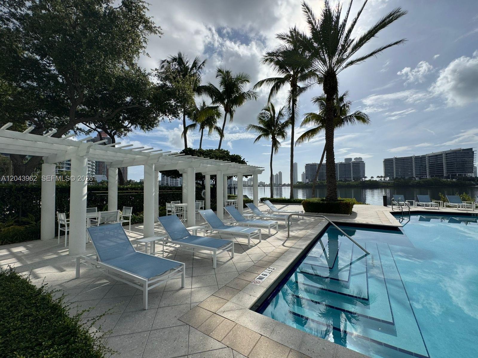 3235 NE 184th Street 11103, Aventura, FL 33160, Aventura