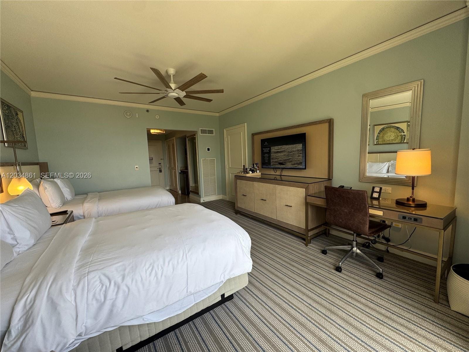 455 Grand Bay Drive 718, Key Biscayne, FL 33149 photo 2