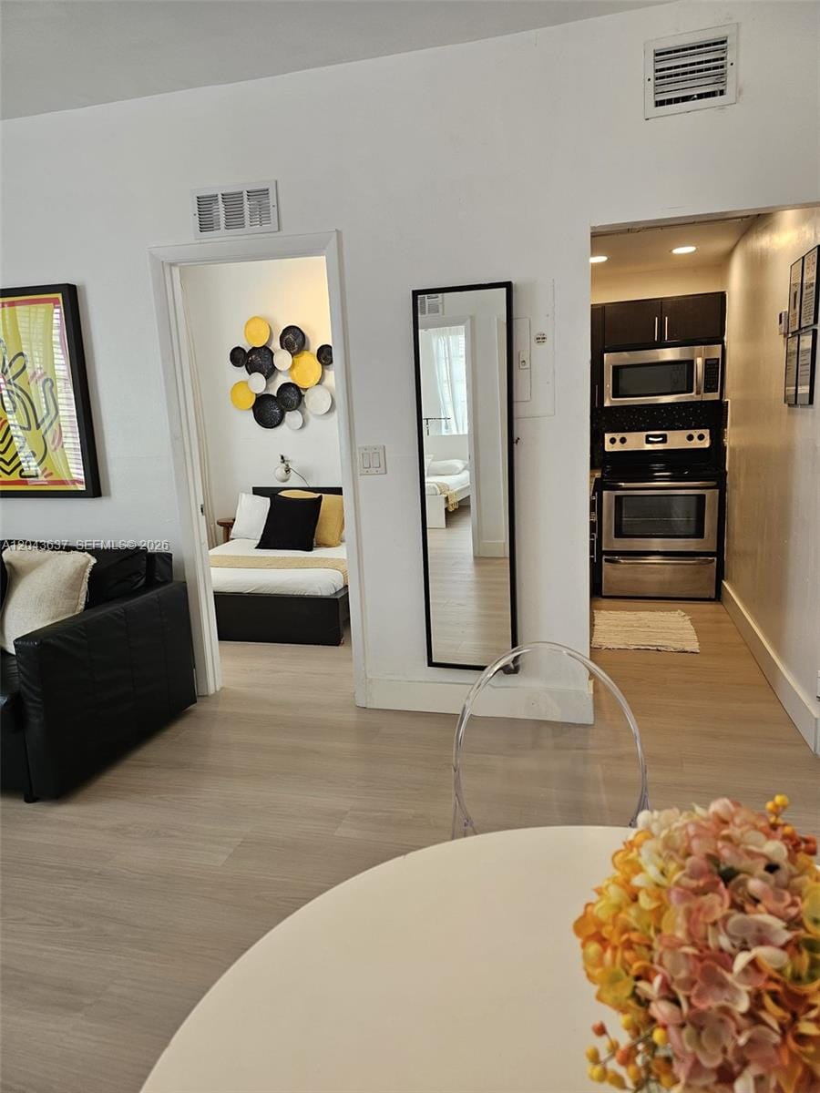 750 Collins Avenue 306 — photo 5