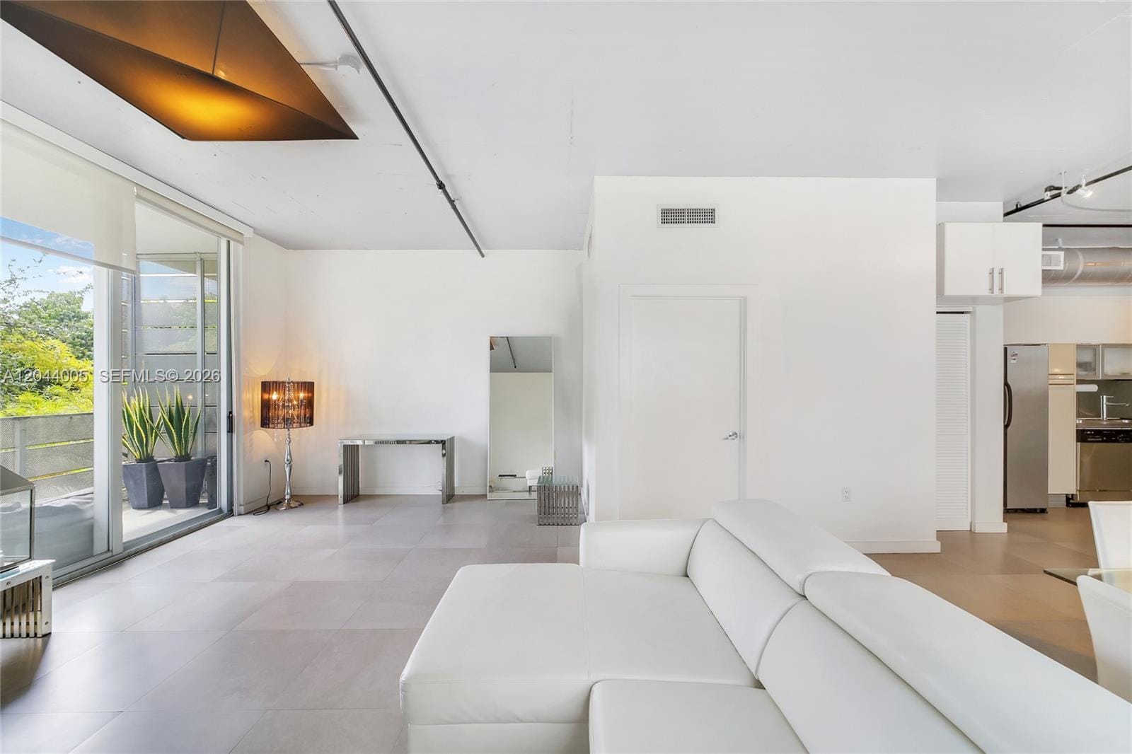 1700 Meridian Avenue 310, Miami Beach, FL 33139 photo 11