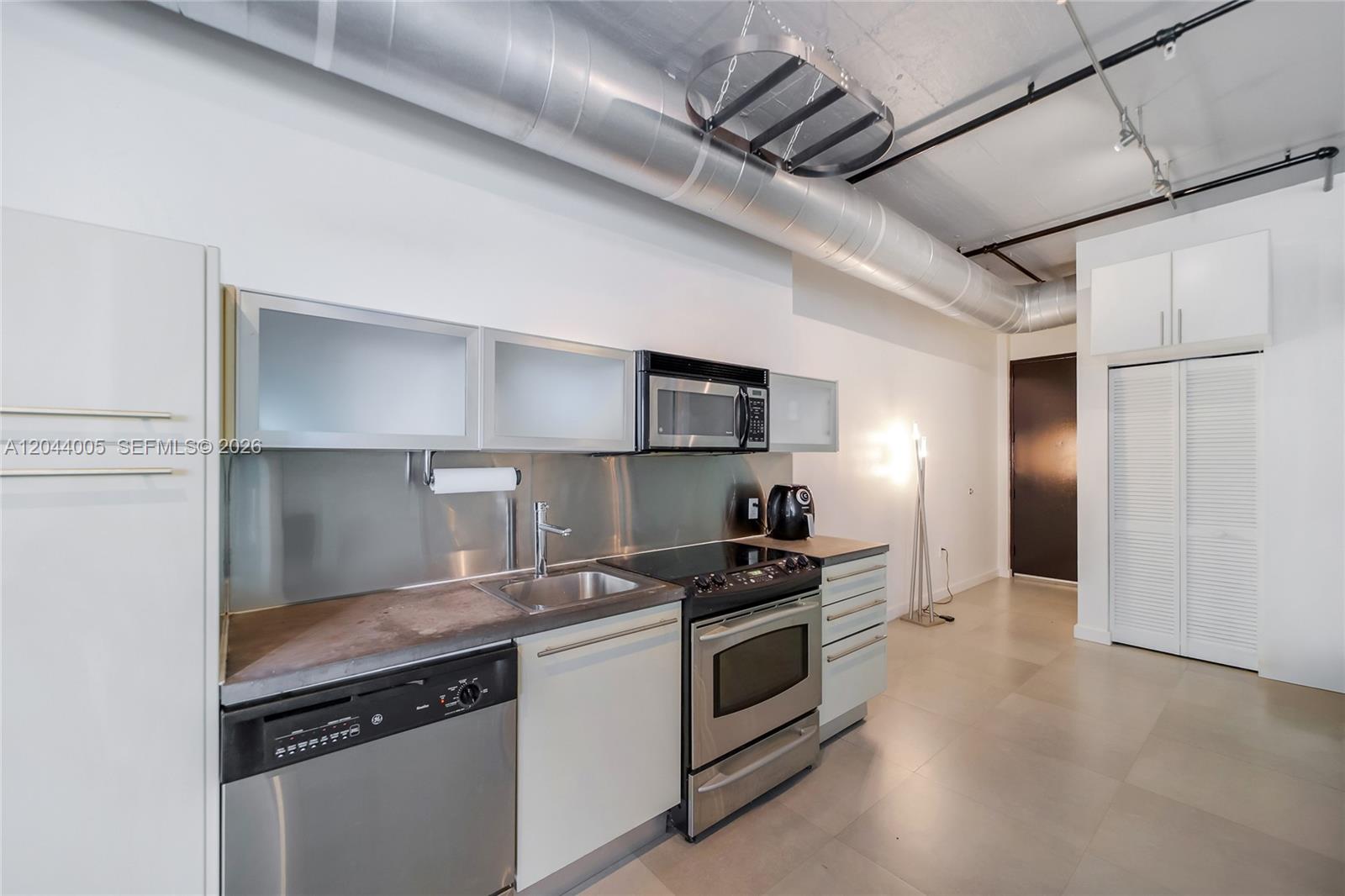 1700 Meridian Avenue 310, Miami Beach, FL 33139, Miami Beach
