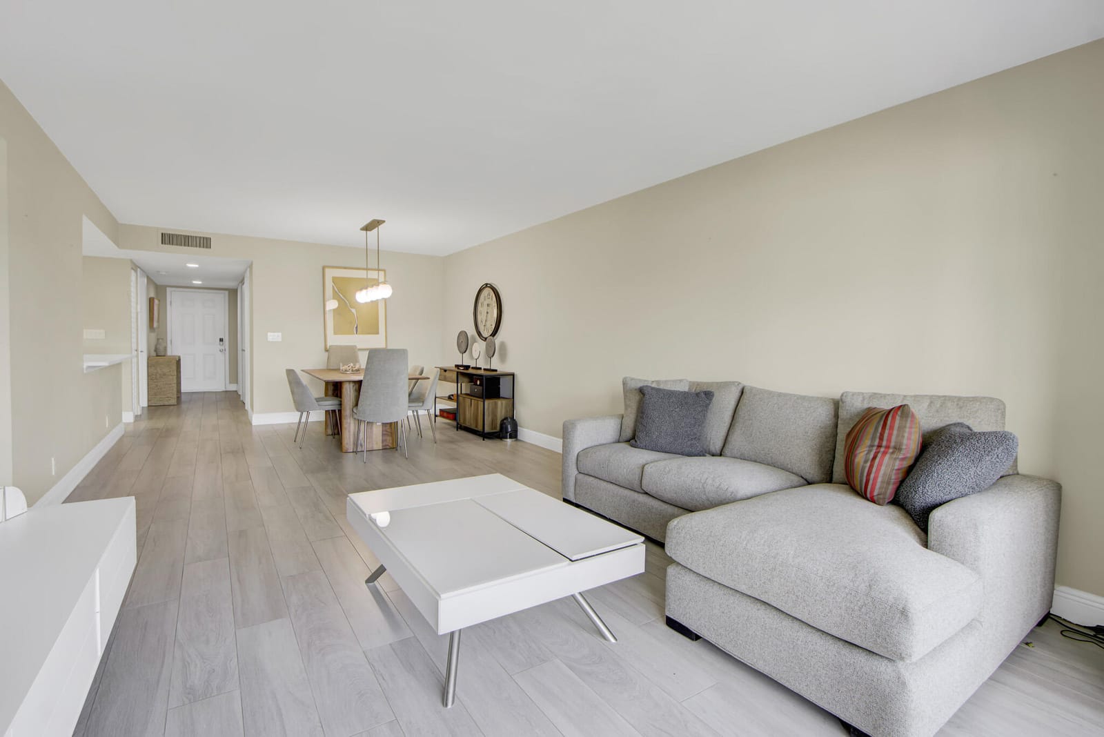 15451 Pembridge Drive 206 — photo 10