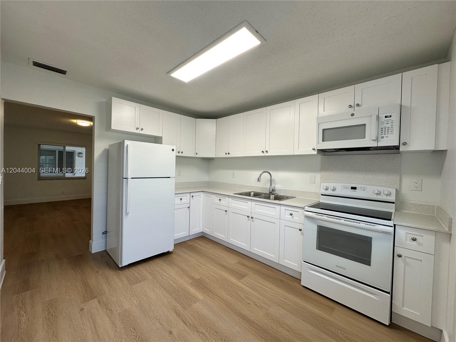 3700 NE 22nd Avenue 4, Lighthouse Point, FL 33064, Lighthouse Point
