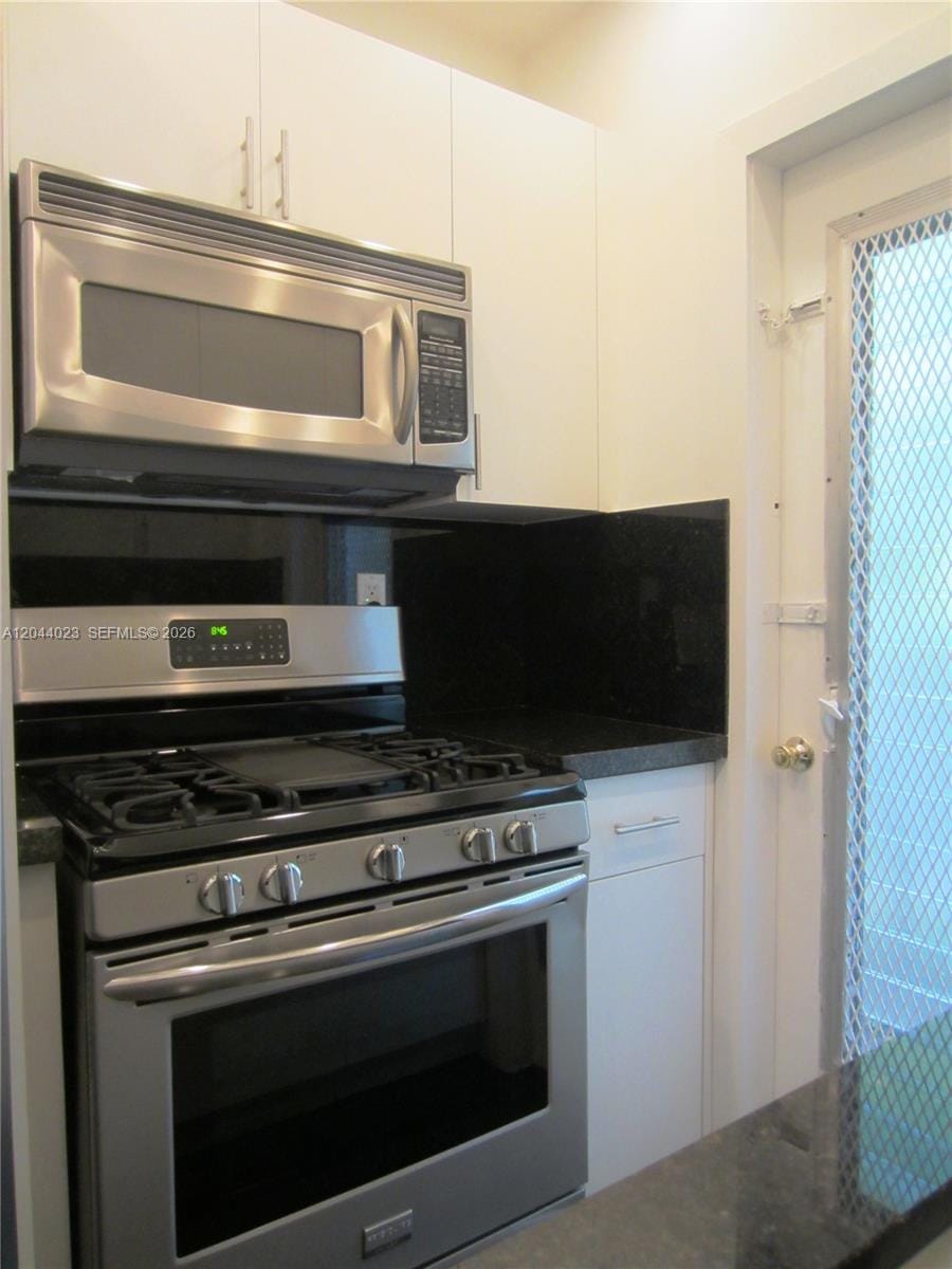 8132 Harding Avenue 5 — photo 5