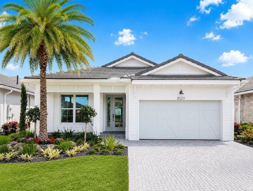 10223 Timber Creek Way, Palm Beach Gardens, FL 33412