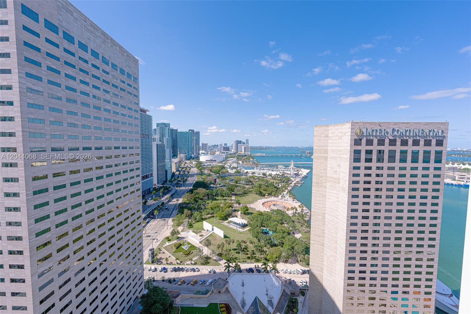 325 S Biscayne Boulevard 3624, Miami, FL 33131, Miami