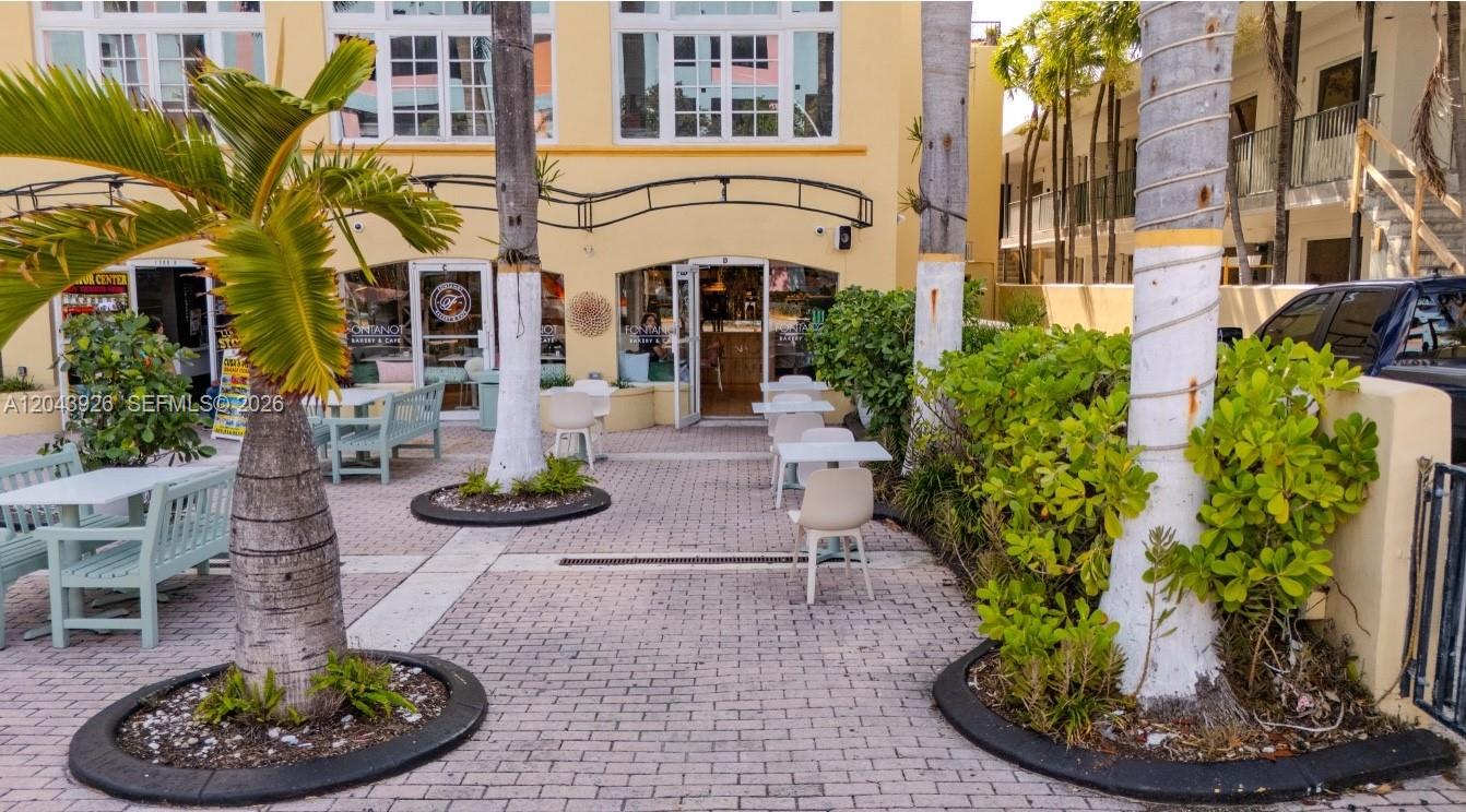 1300 NE Collins Street, Miami, FL 33139