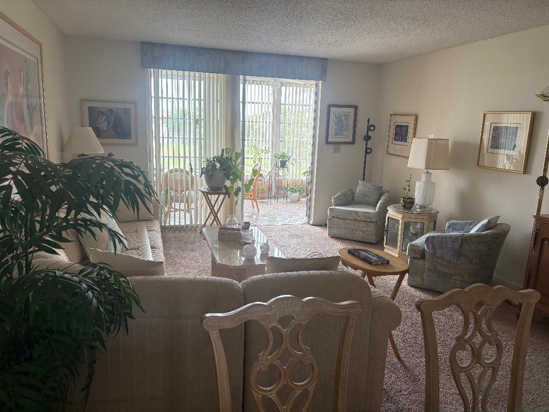 7301 NW 1st Street 406, Margate, FL 33063
