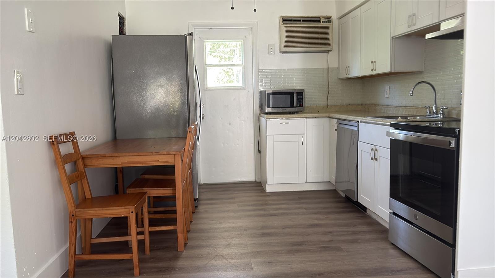 2126 Arthur Street 1, Hollywood, FL 33020 photo 2