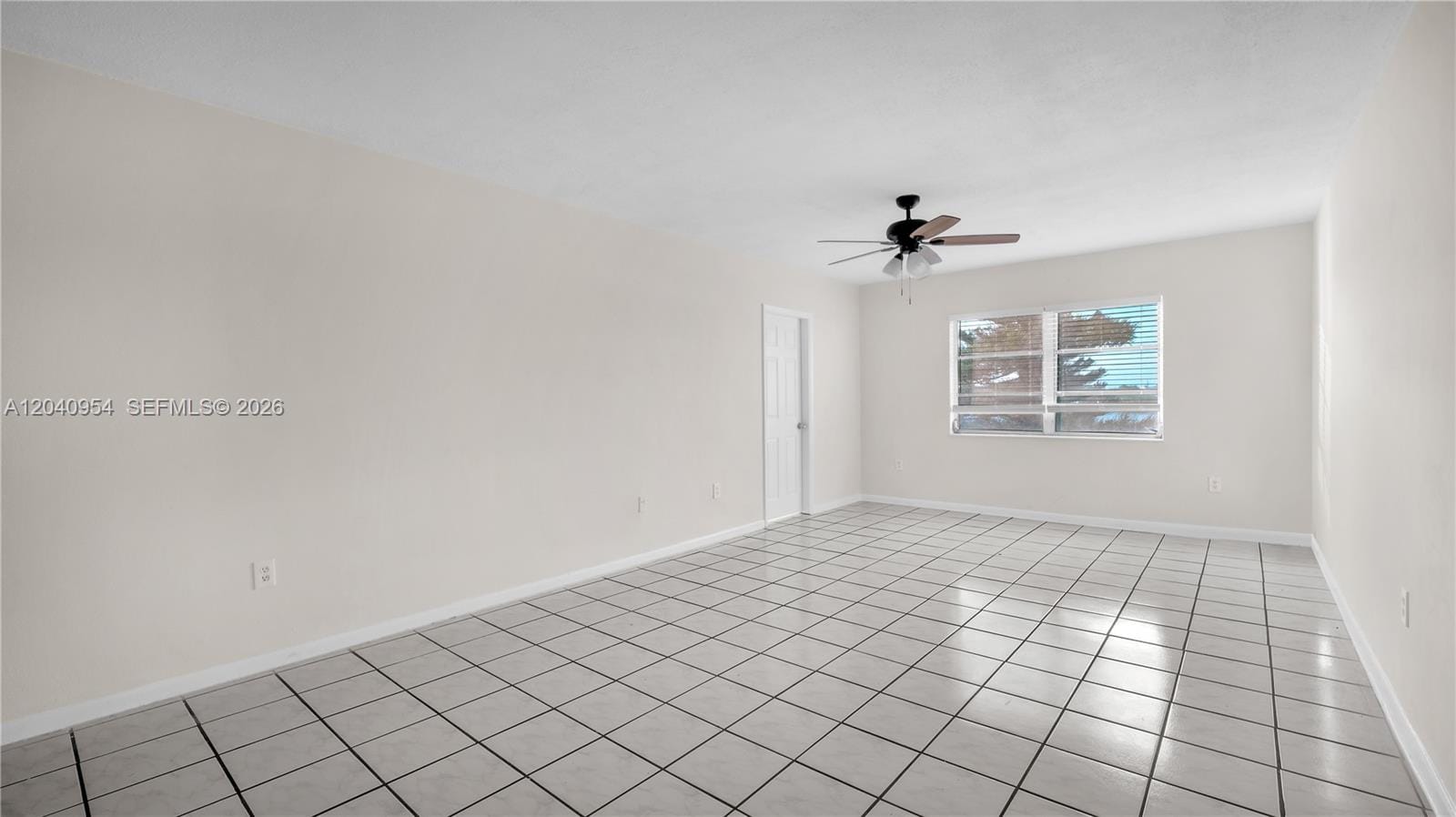 251 NE 187th Street 830 — photo 4