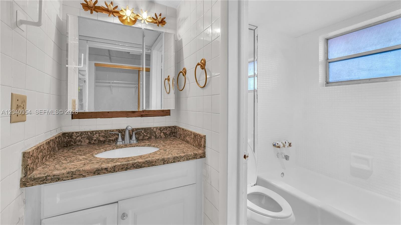 251 NE 187th Street 830 — photo 8