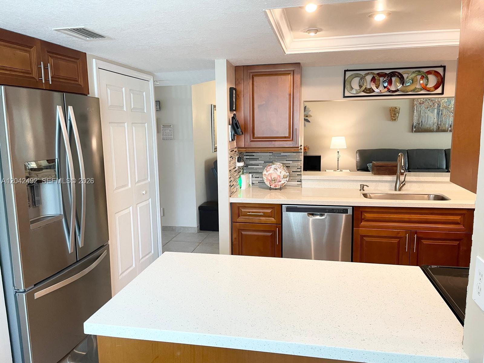 9520 Seagrape Drive 106 — photo 11