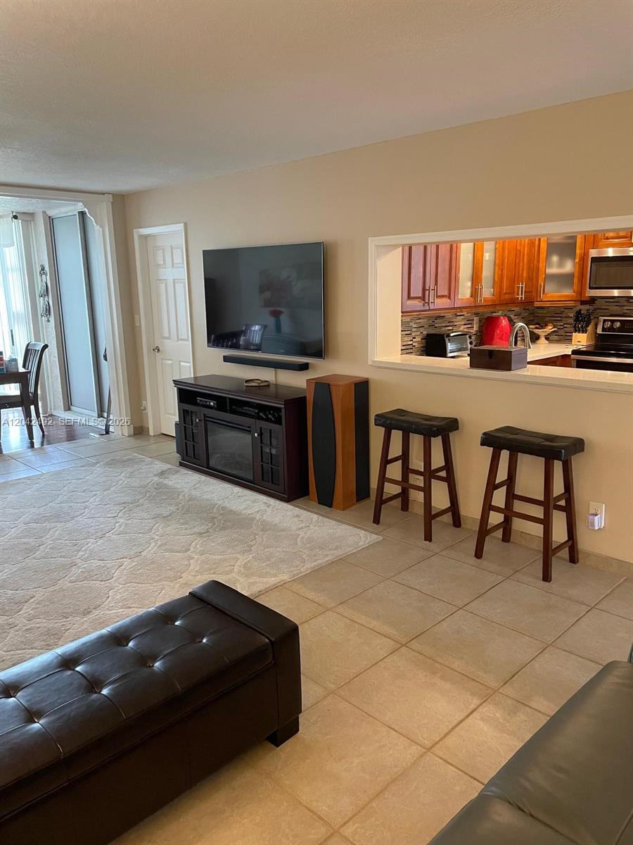 9520 Seagrape Drive 106 — photo 5