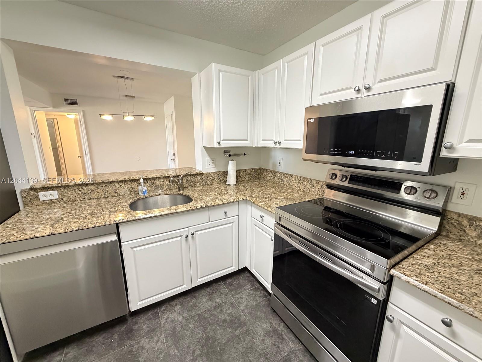 2711 Ocean Club Boulevard 203, Hollywood, FL 33019, Hollywood