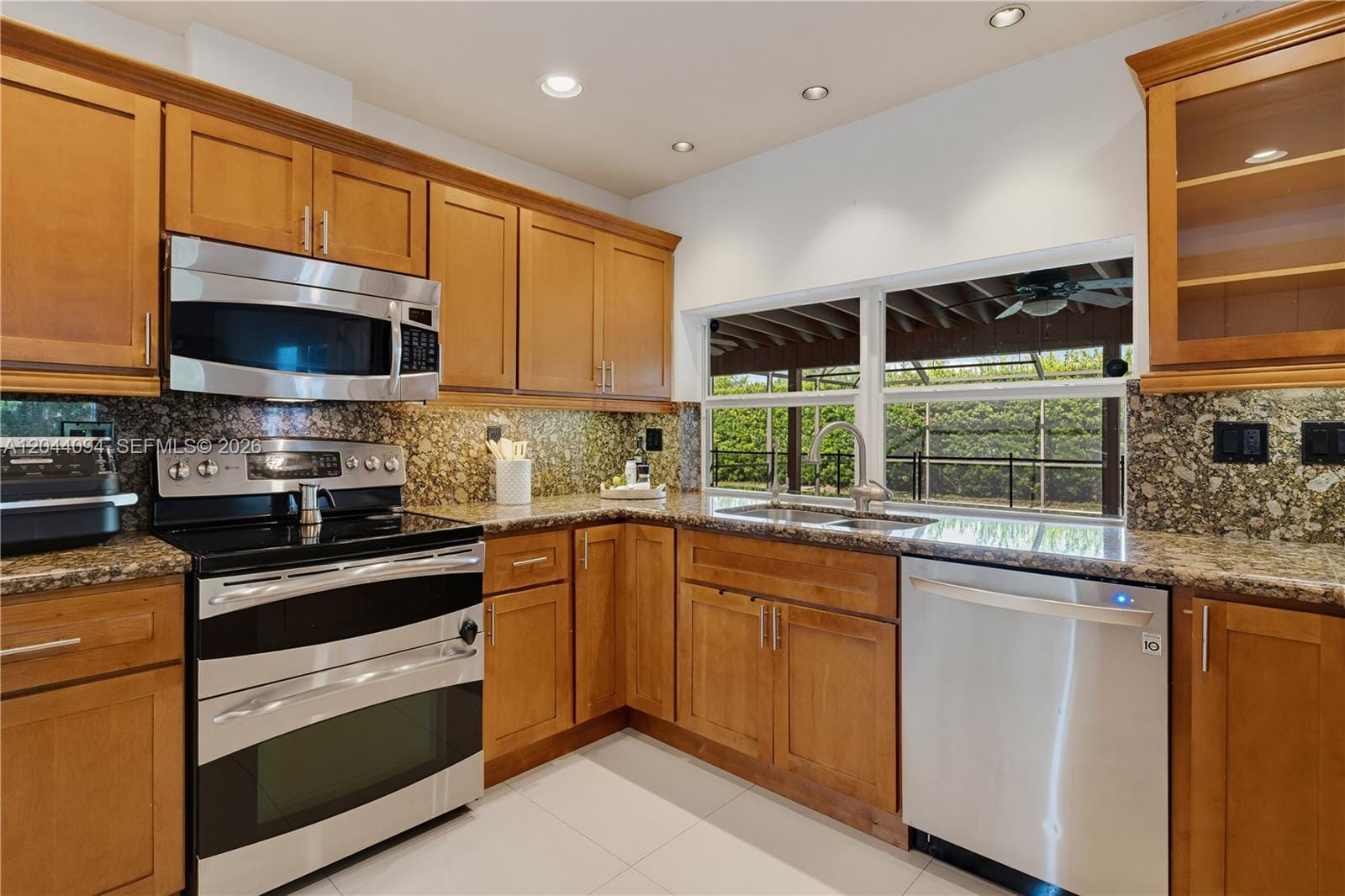 18250 SW 88th Place, Palmetto Bay, FL 33157 photo 15