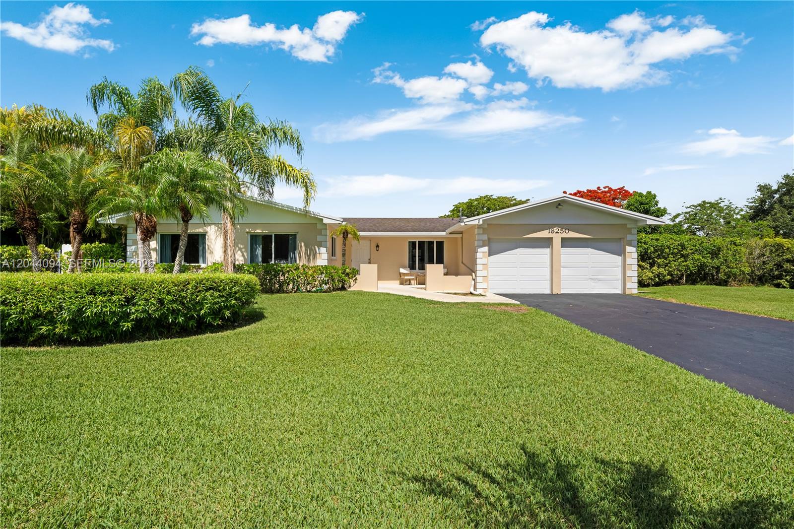 18250 SW 88th Place, Palmetto Bay, FL 33157, Palmetto Bay