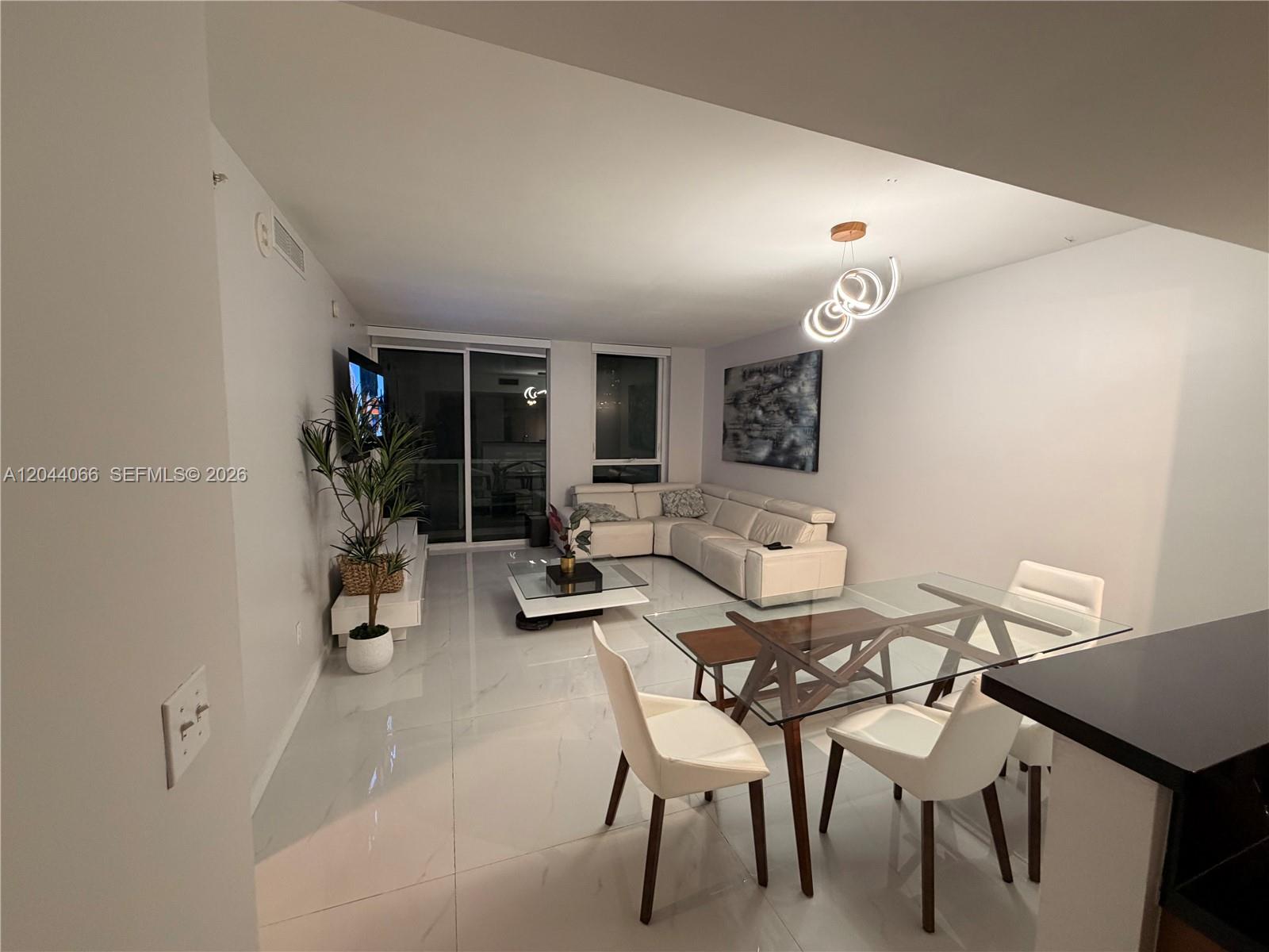 253 NE 2nd Street 1204, Miami, FL 33132, Miami