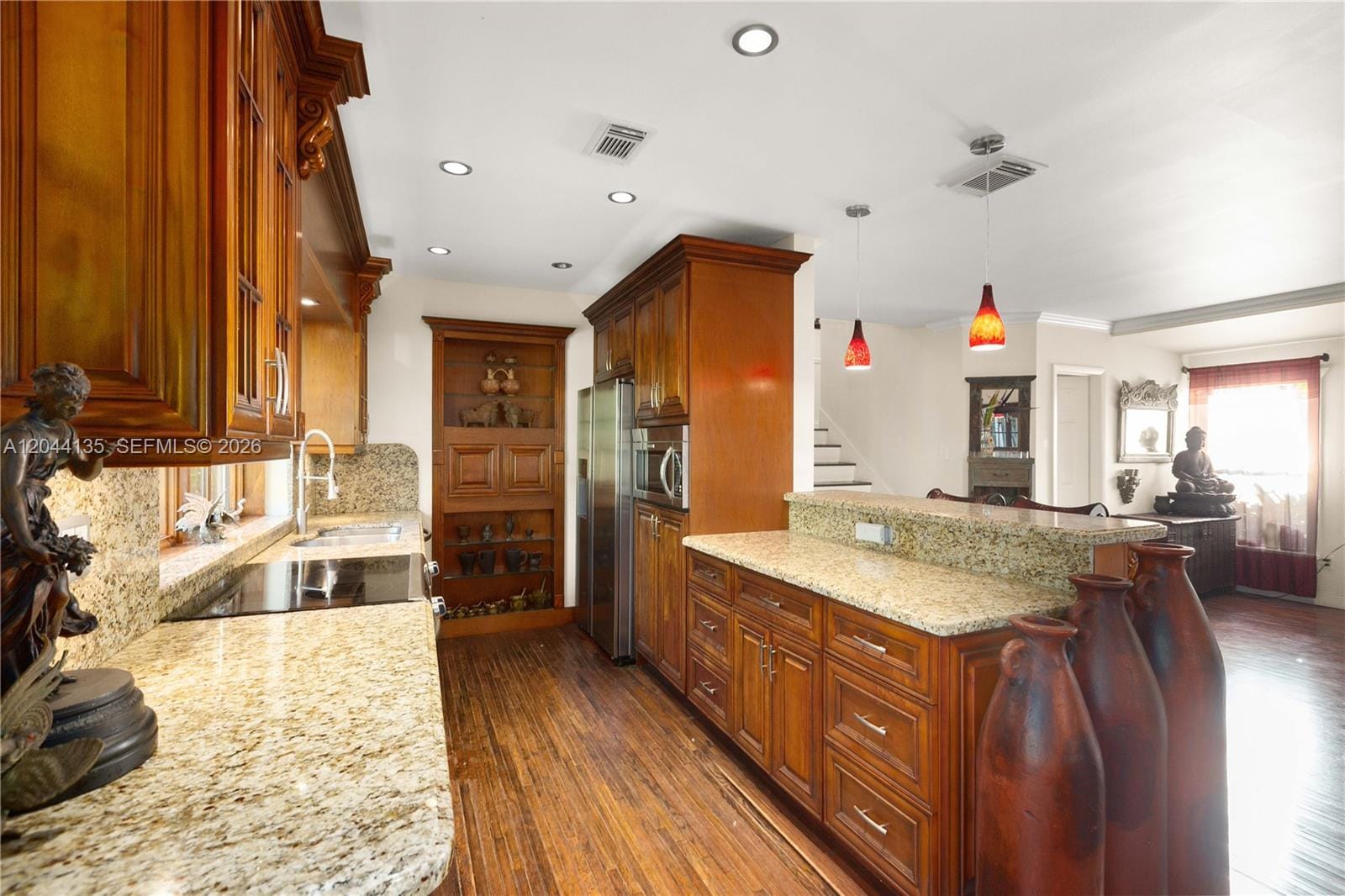 6315 Maynada Street — photo 11